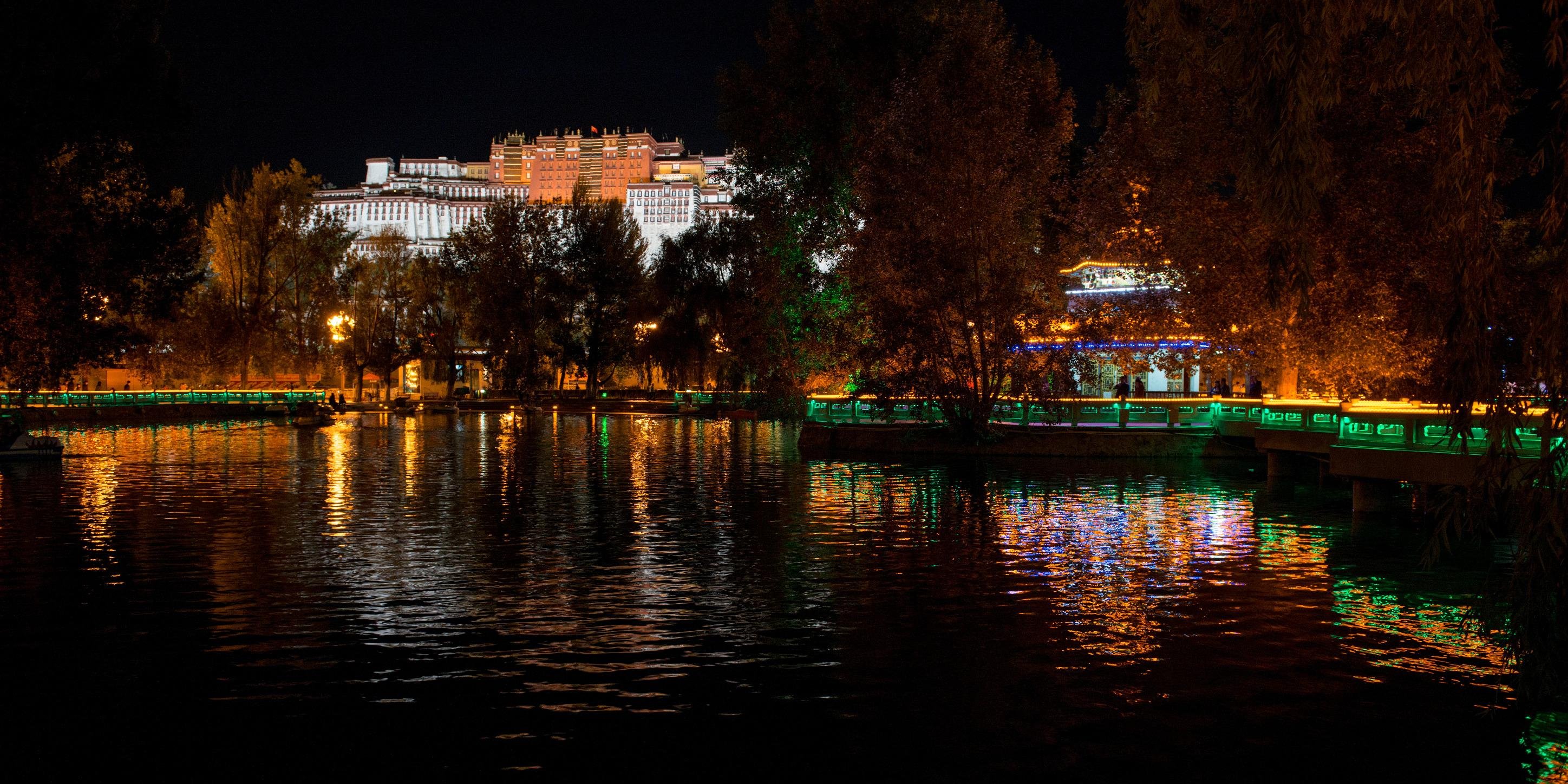 8-Day Lhasa Overland Expedition from Kathmandu