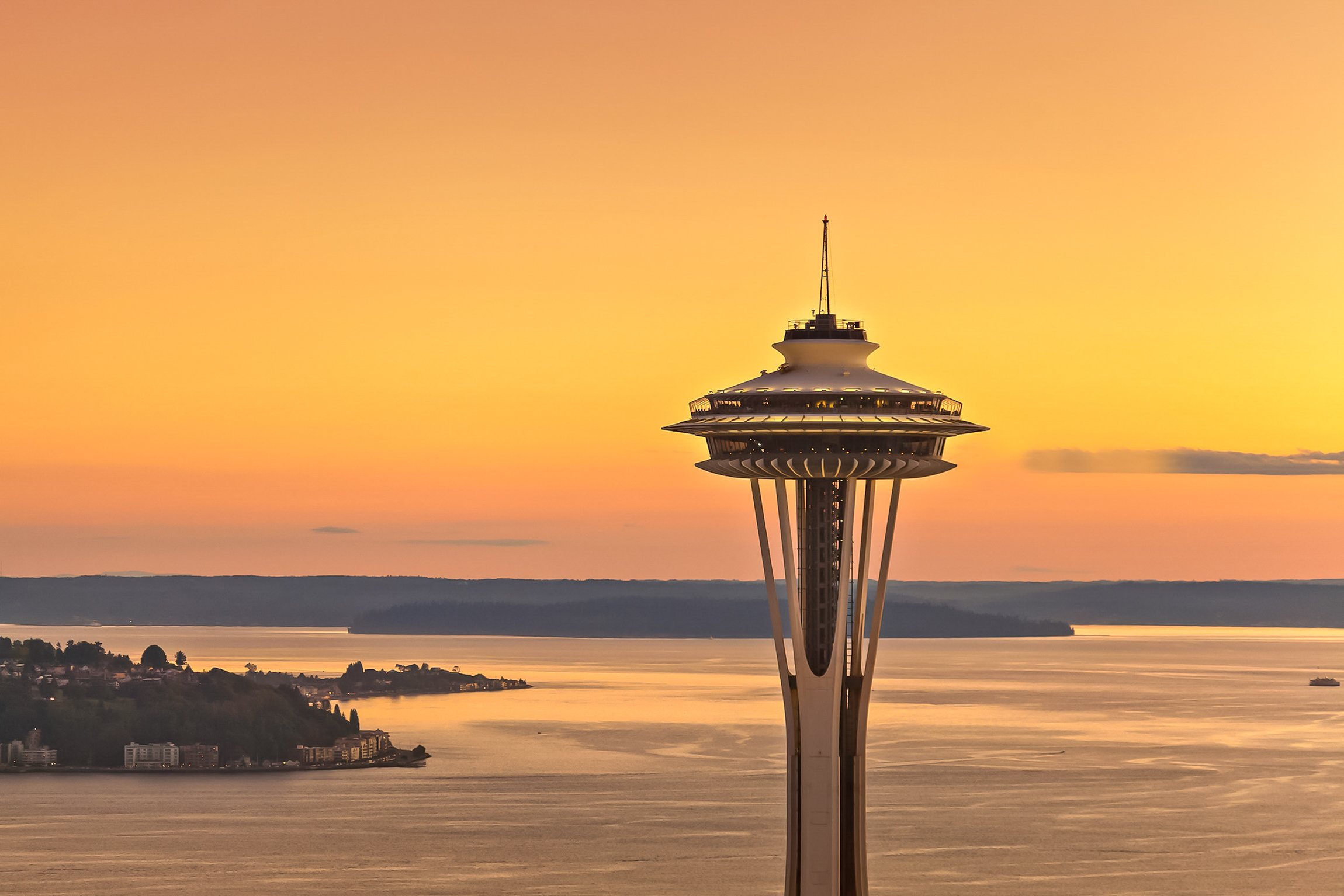 Seattle CityPASS attractions — Space Needle, Seattle Aquarium and the harbor — image 20