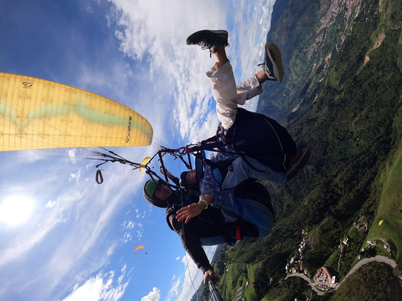 Medellín Tandem Paragliding Flight with GoPro Photos & Videos