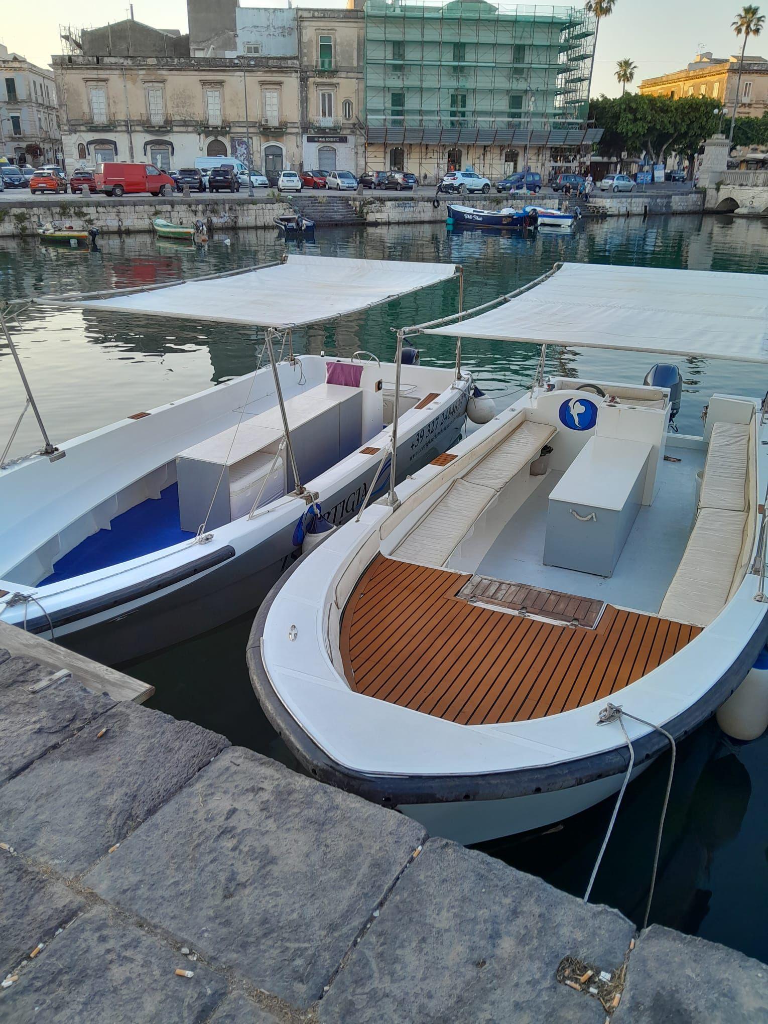 Siracusa: Ortigia Boat Tour with Marine Grotto & Snorkeling