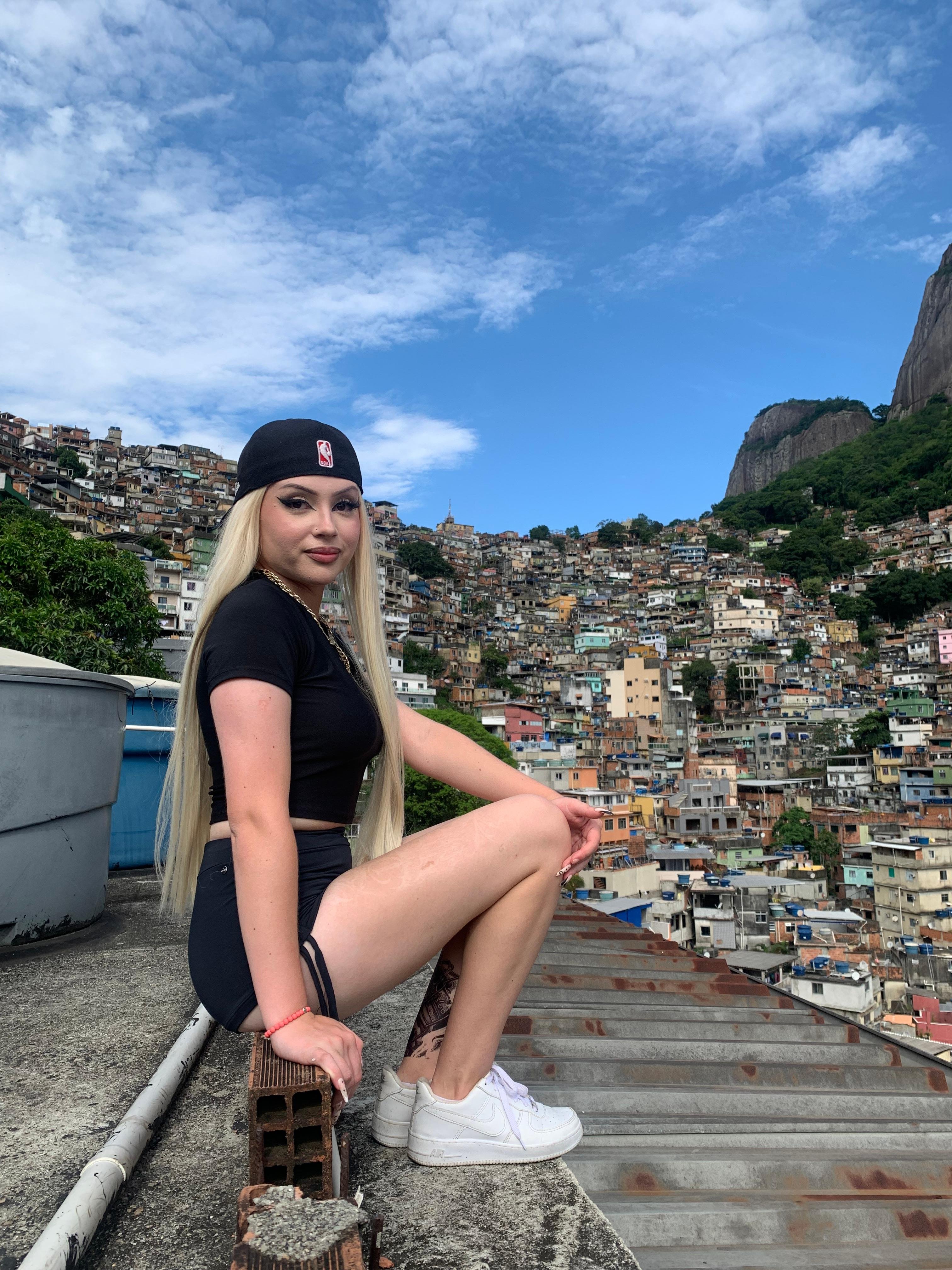Rocinha Favela 3-Hour Walking Tour with a Local Guide