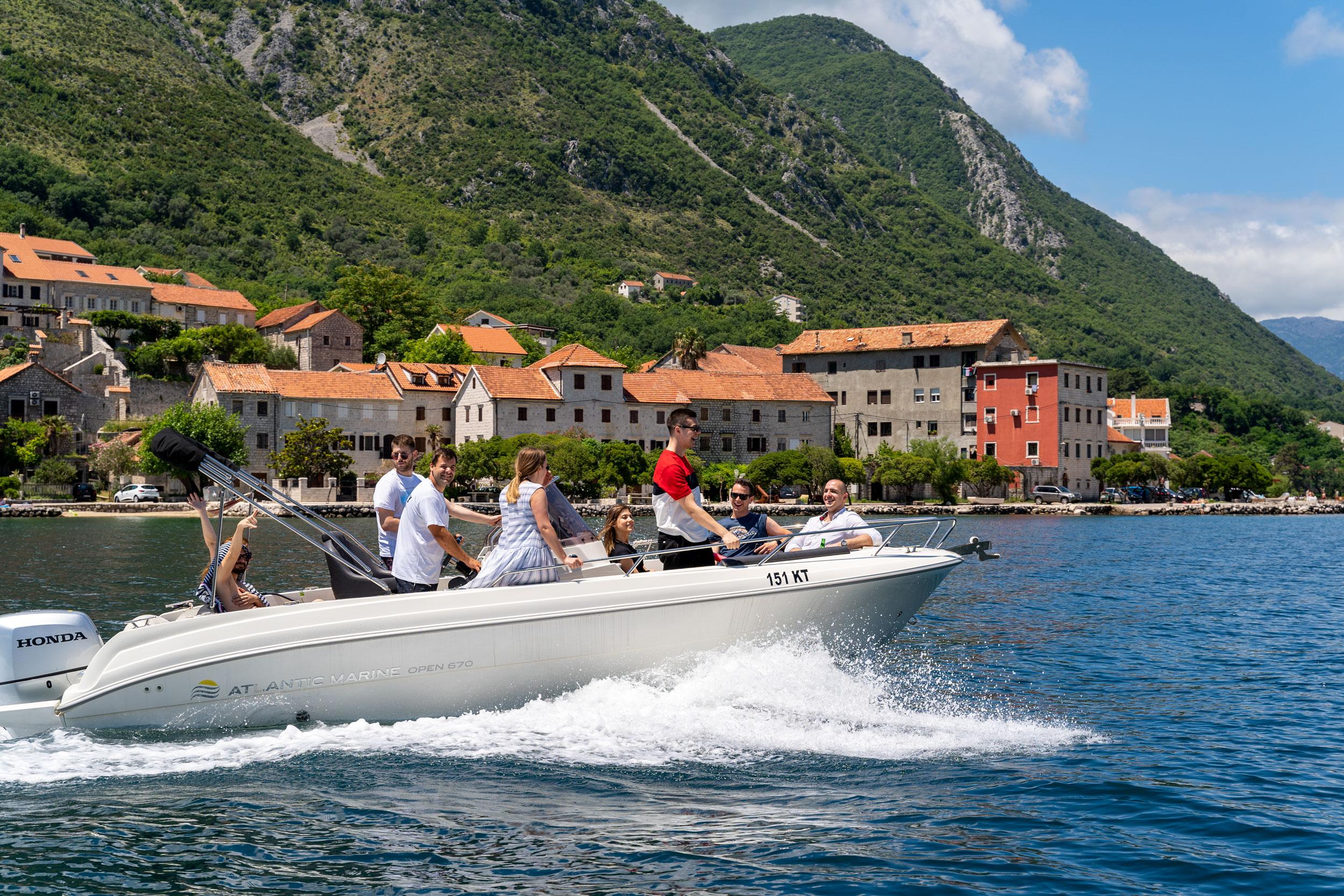 Kotor: Private VIP Speedboat Charter to Blue Cave