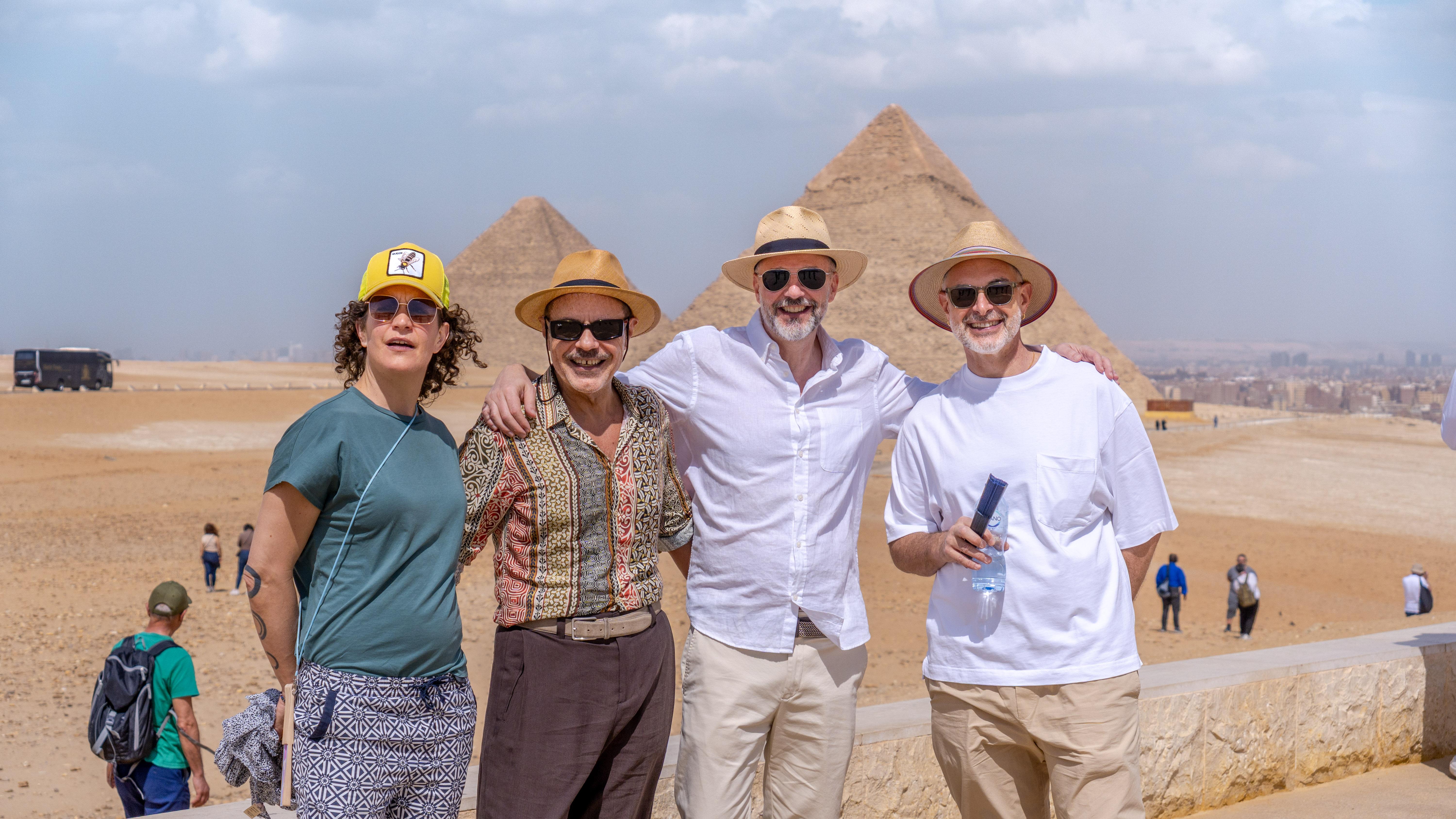 Grand Egyptian Museum, Pyramids & Sphinx Full-Day Tour with Lunch