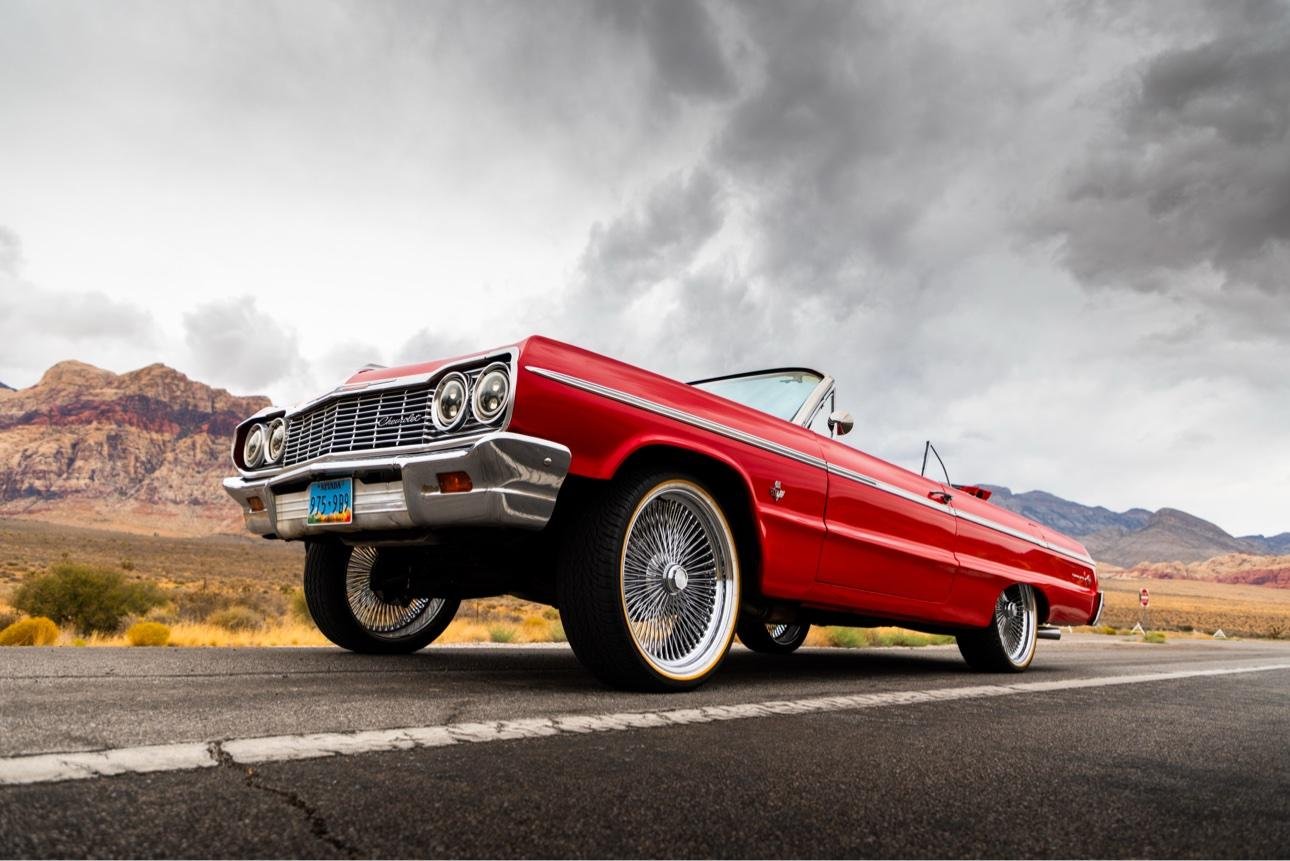Private Las Vegas Tour in Classic 1964 Impala Convertible