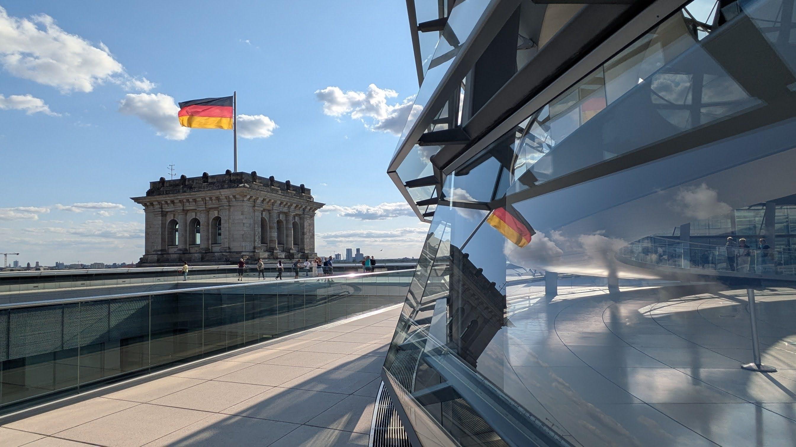 Berlin: Government District Tour and Reichstag Dome Visit - 2026 (Verified Reviews)