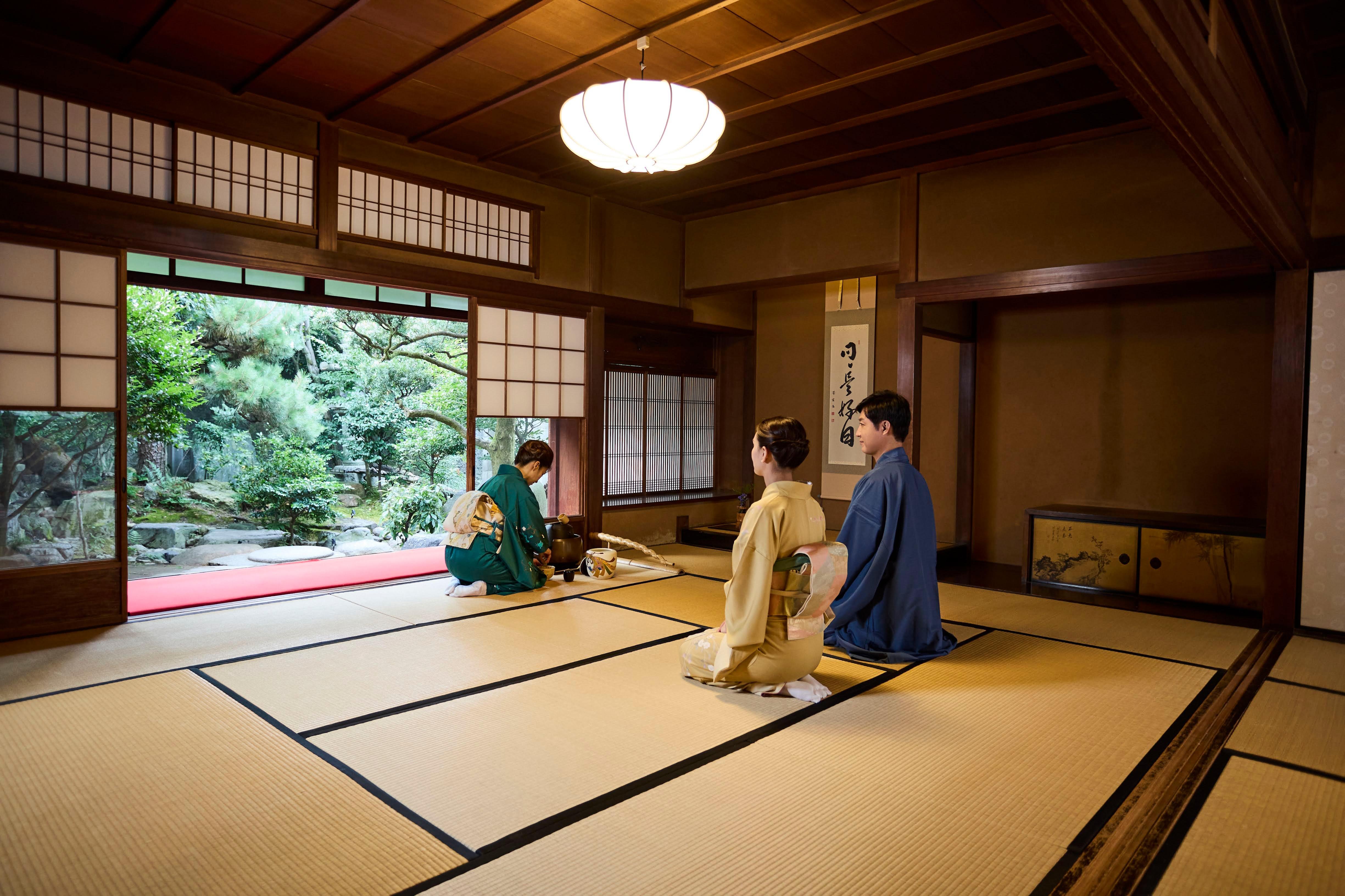 Kimono Tea Ceremony Experience in Kyoto