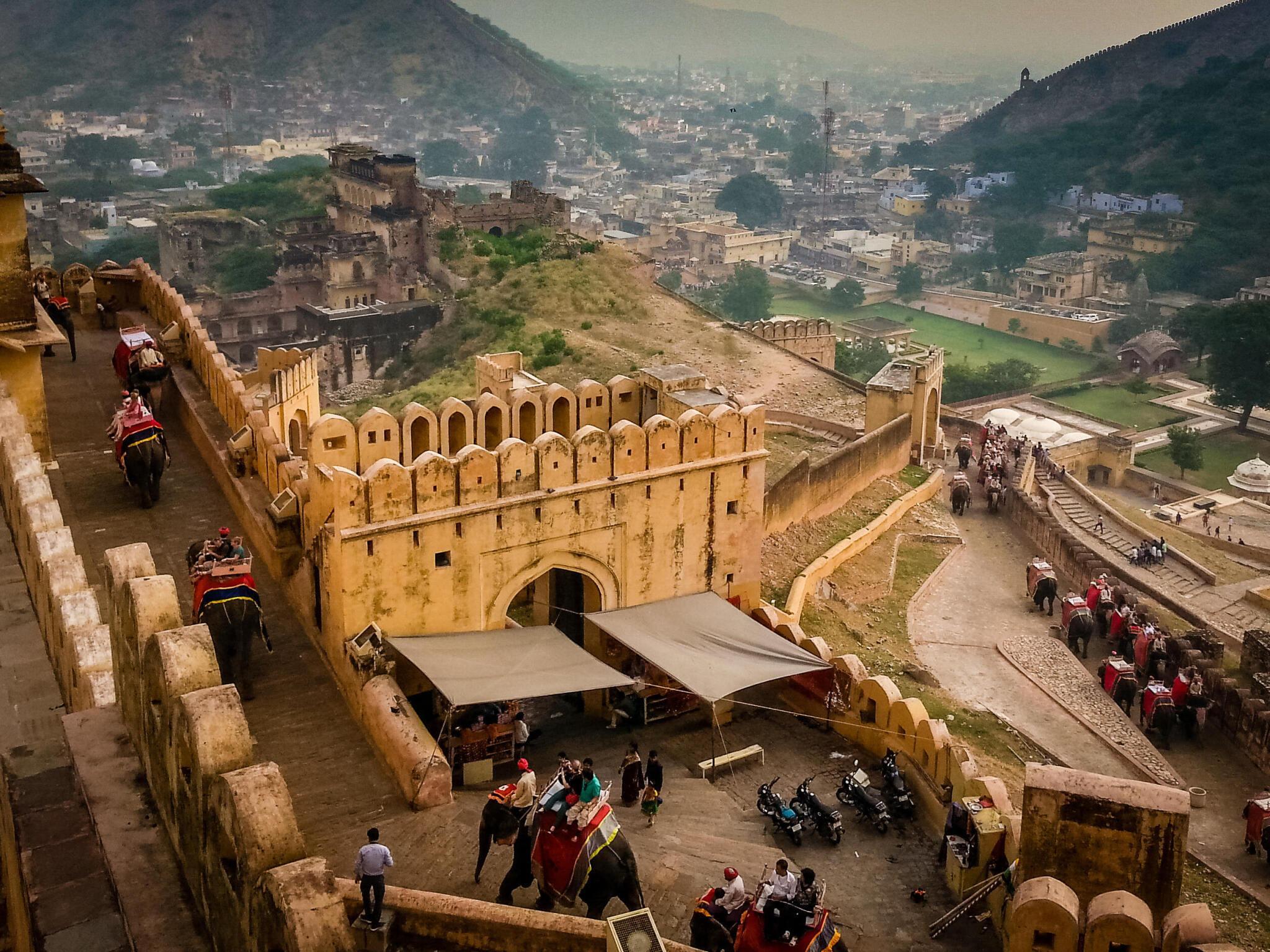 Jaipur & Amber Fort Private Guided Tour – Half or Full Day