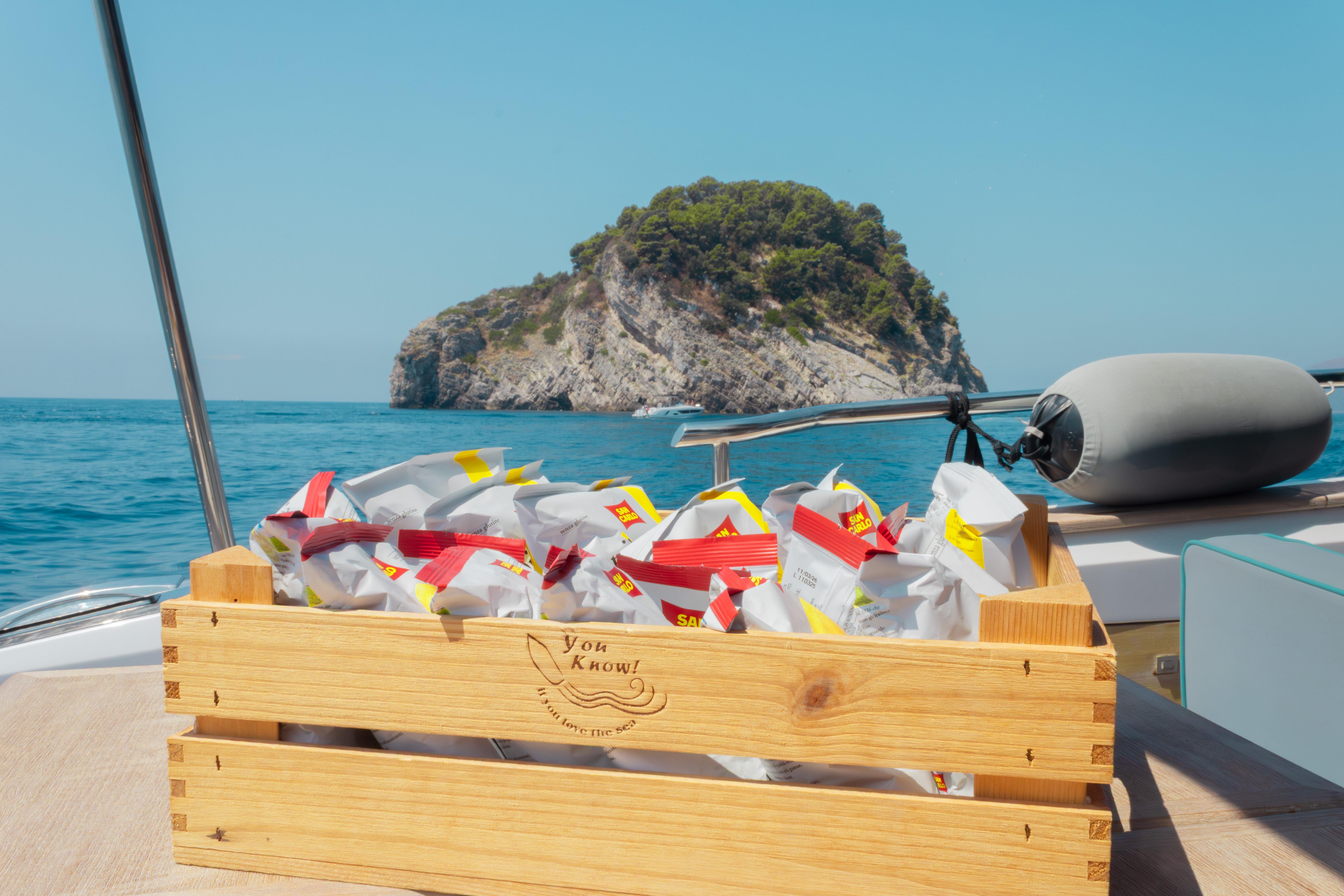 Capri Small-Group Boat Tour from Positano with Lunch & Drinks