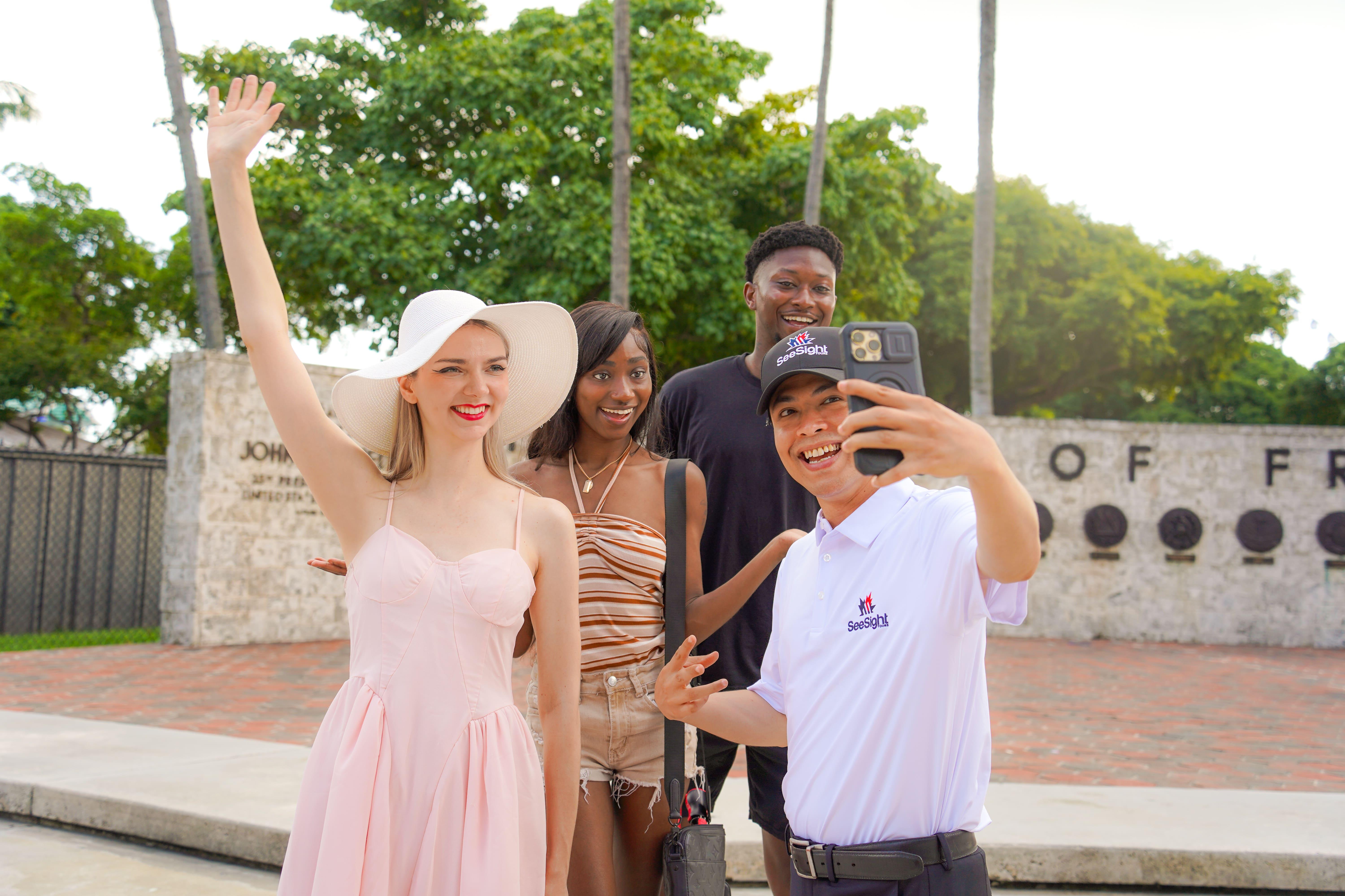 Fort Lauderdale to Miami Highlights & Bay Cruise