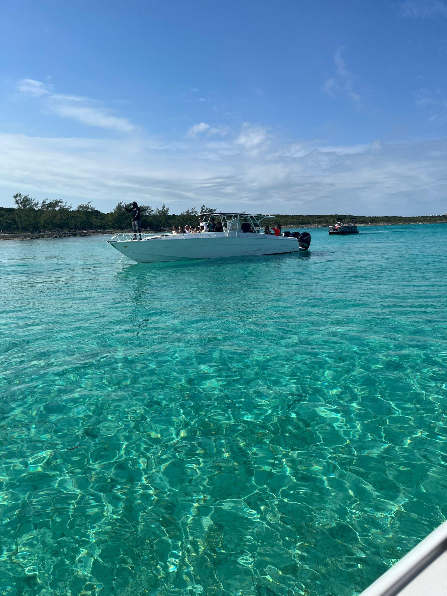 Nassau 3-Island Speedboat Adventure: Pigs, Turtles & Snorkeling