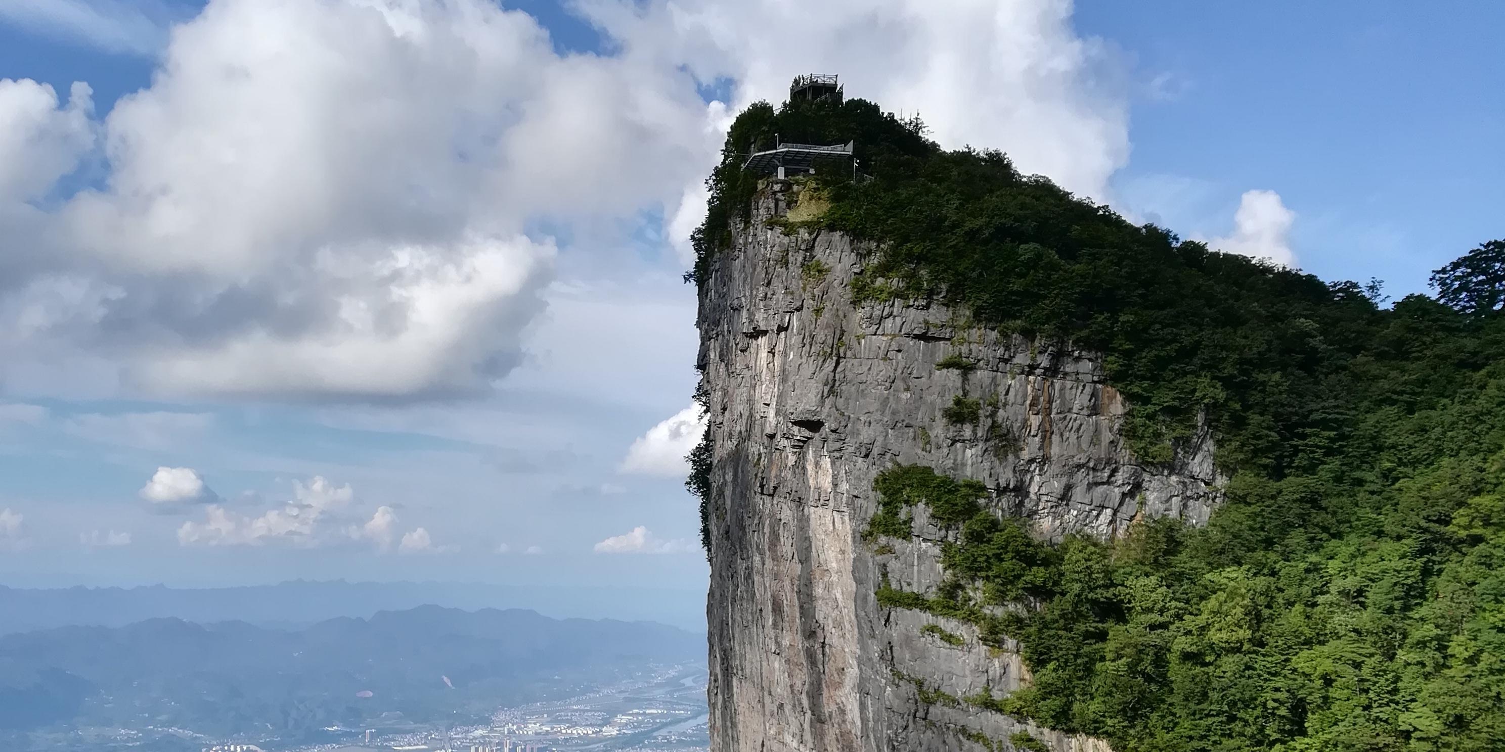 Zhangjiajie 3-Day Private Tour: Avatar Peaks, Glass Bridge & Tianmen Mountain