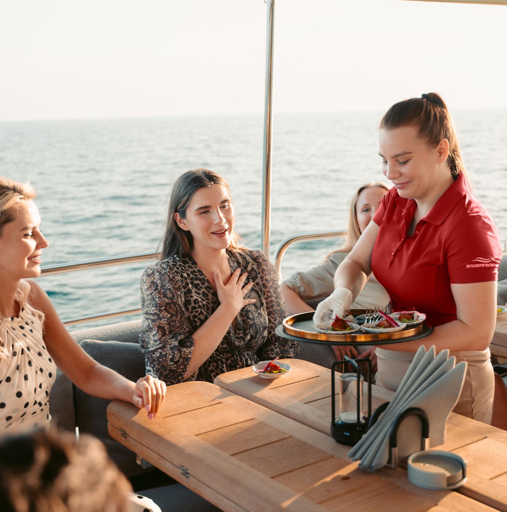 Dubai Marina Luxury Yacht Cruise with Breakfast or BBQ