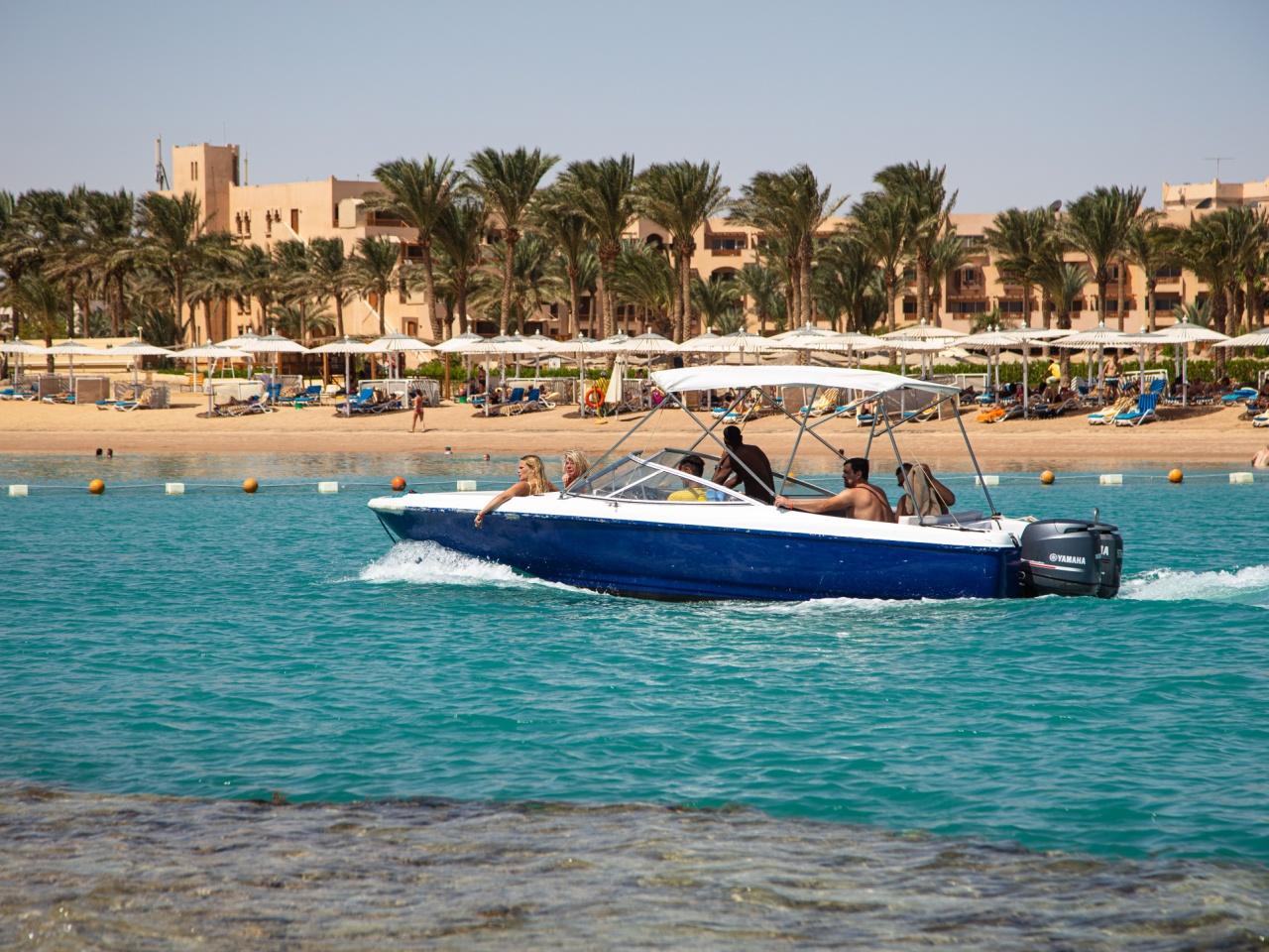 Sharm El-Sheikh: Private Speedboat to Tiran Island – Snorkel & Dive