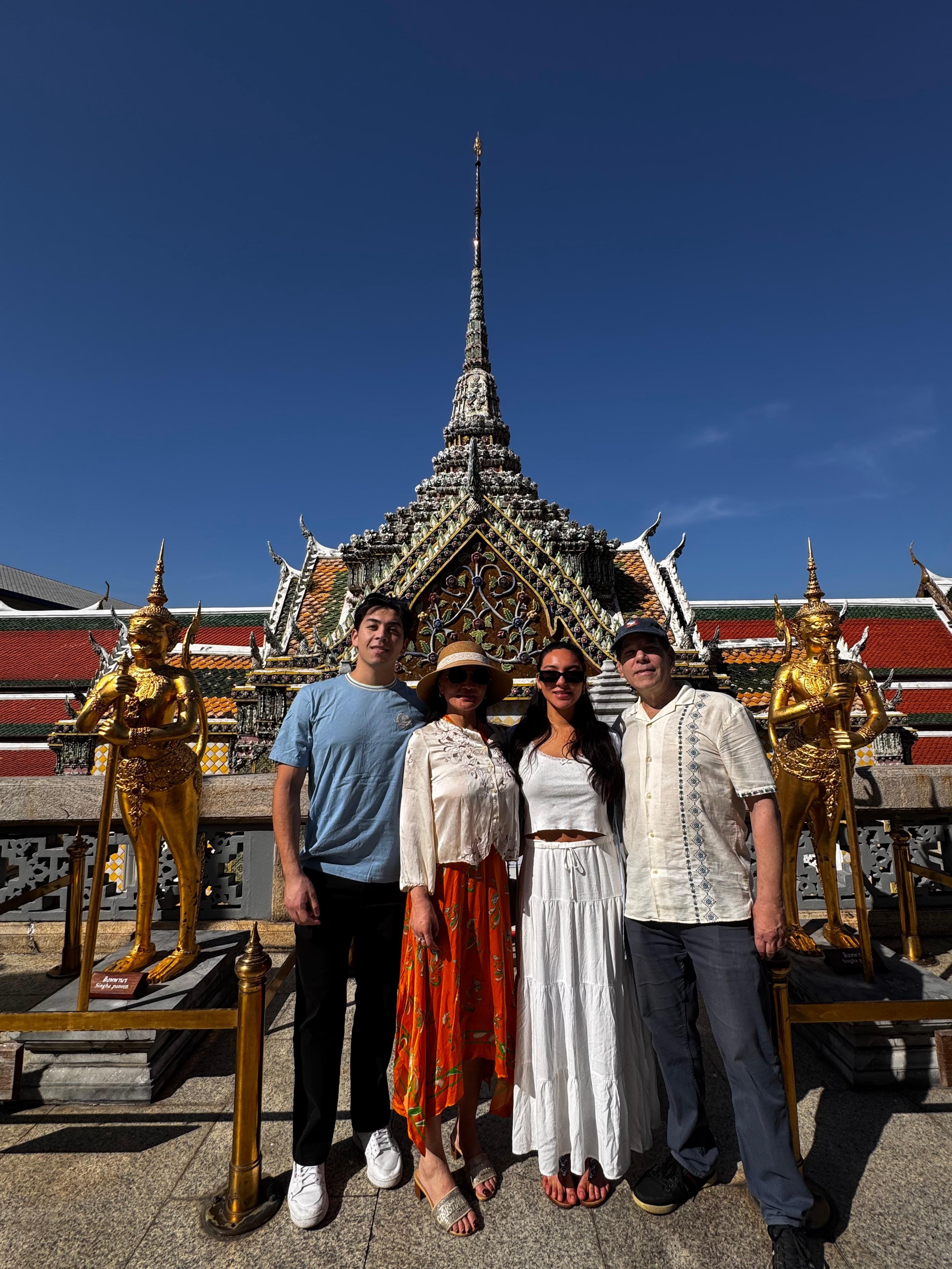 Bangkok Cultural Half-Day: Grand Palace, Wat Pho & Wat Arun