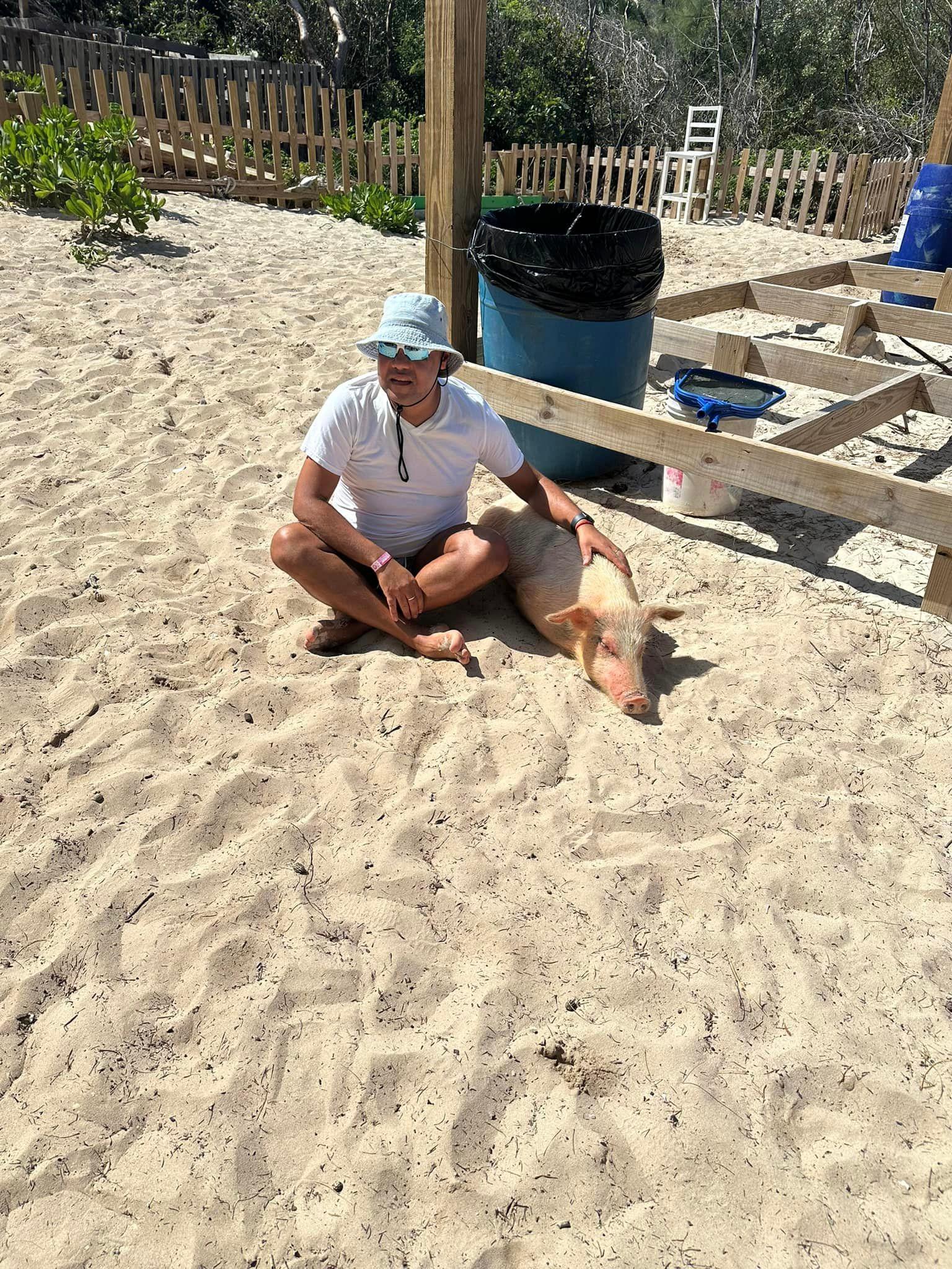 Nassau Catamaran Adventure: Swimming Pigs, Turtles & Snorkeling