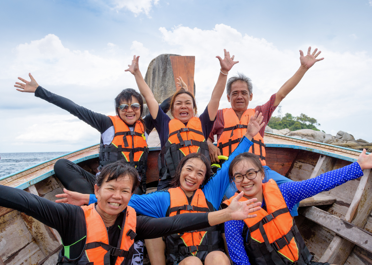 West Coast Mangroves, Beach & Wildlife Boat Tour