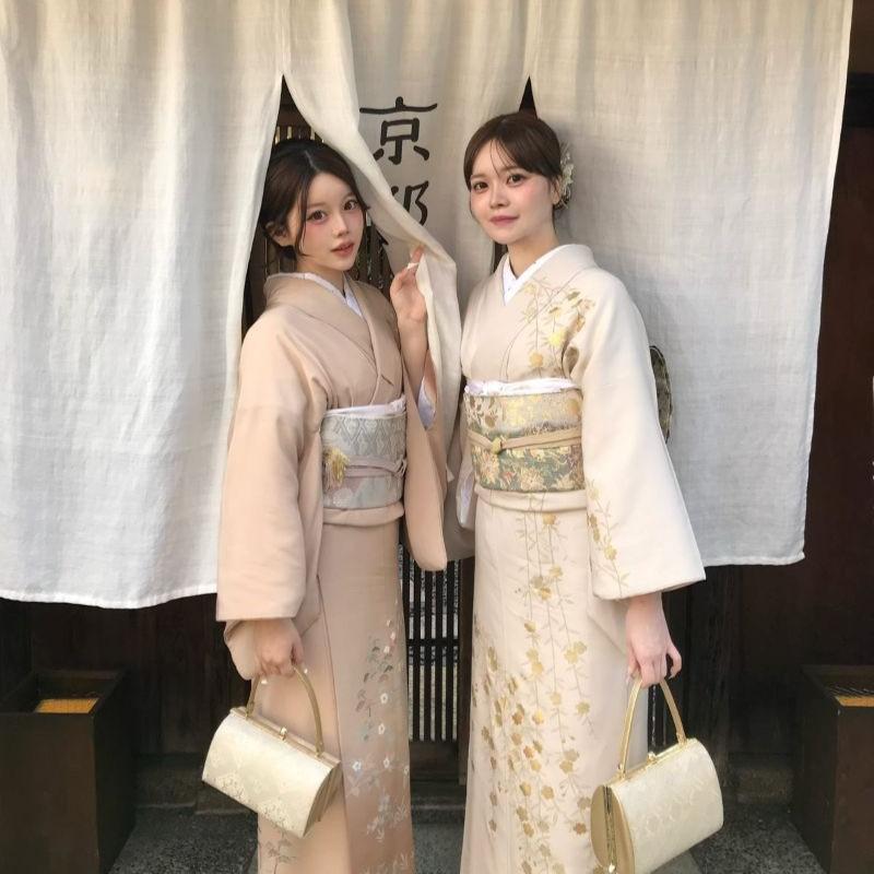 Osaka: Family-Friendly Kimono & Yukata Experience at WARGO