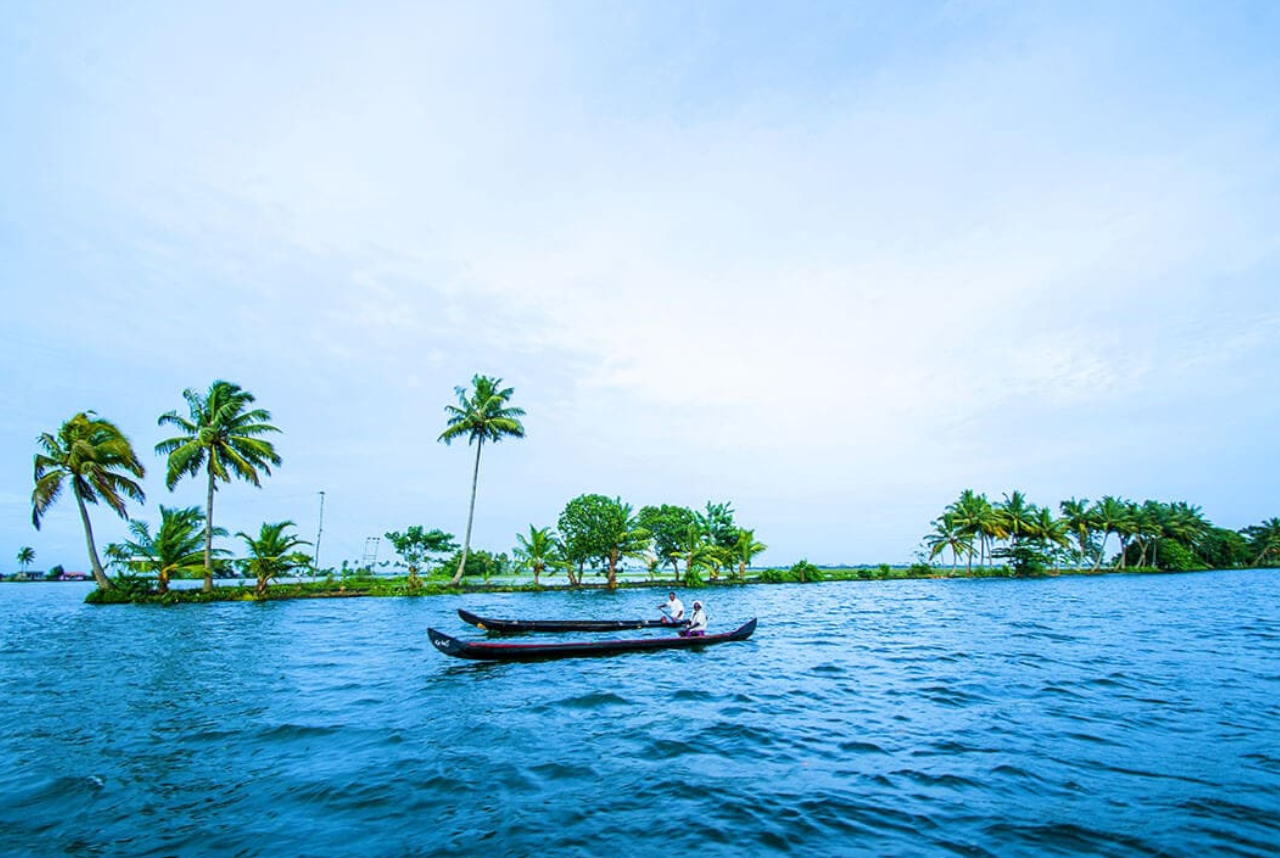 Alleppey Backwaters: Private Shikara Boat & Village Exploration