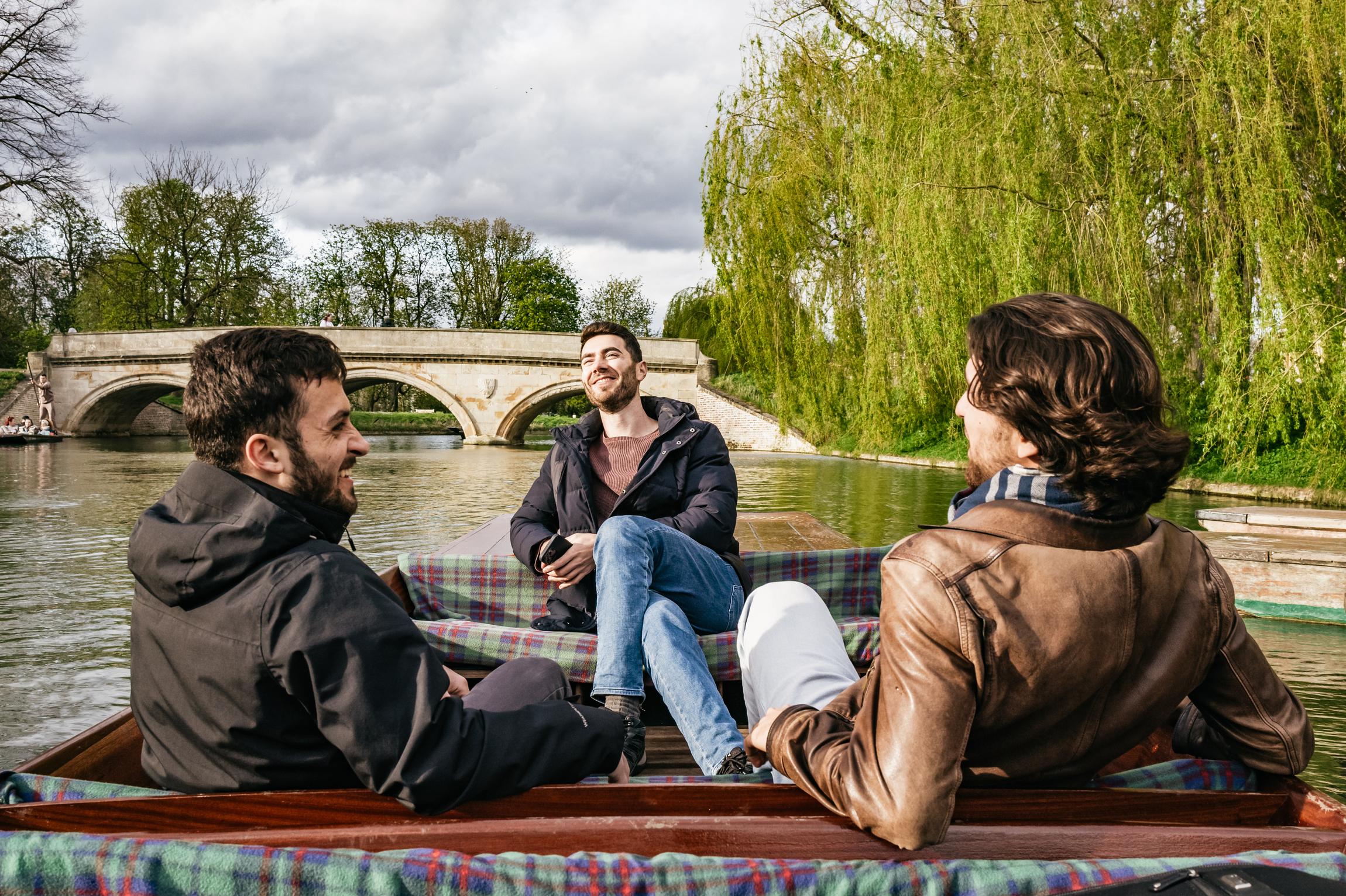 Punting tour in Cambridge — image 1