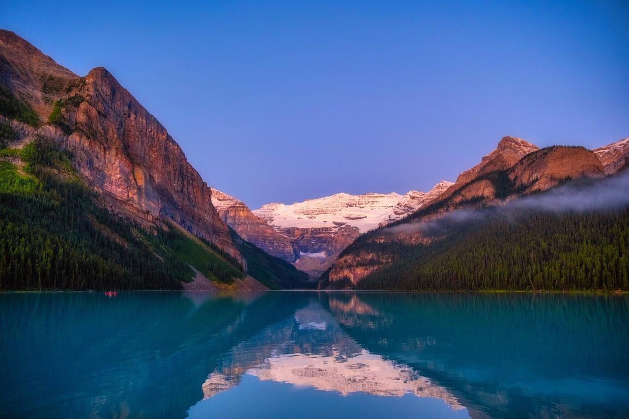Icefields Parkway tour — Columbia Icefield, Peyto Lake and Bow Lake, Alberta — image 18