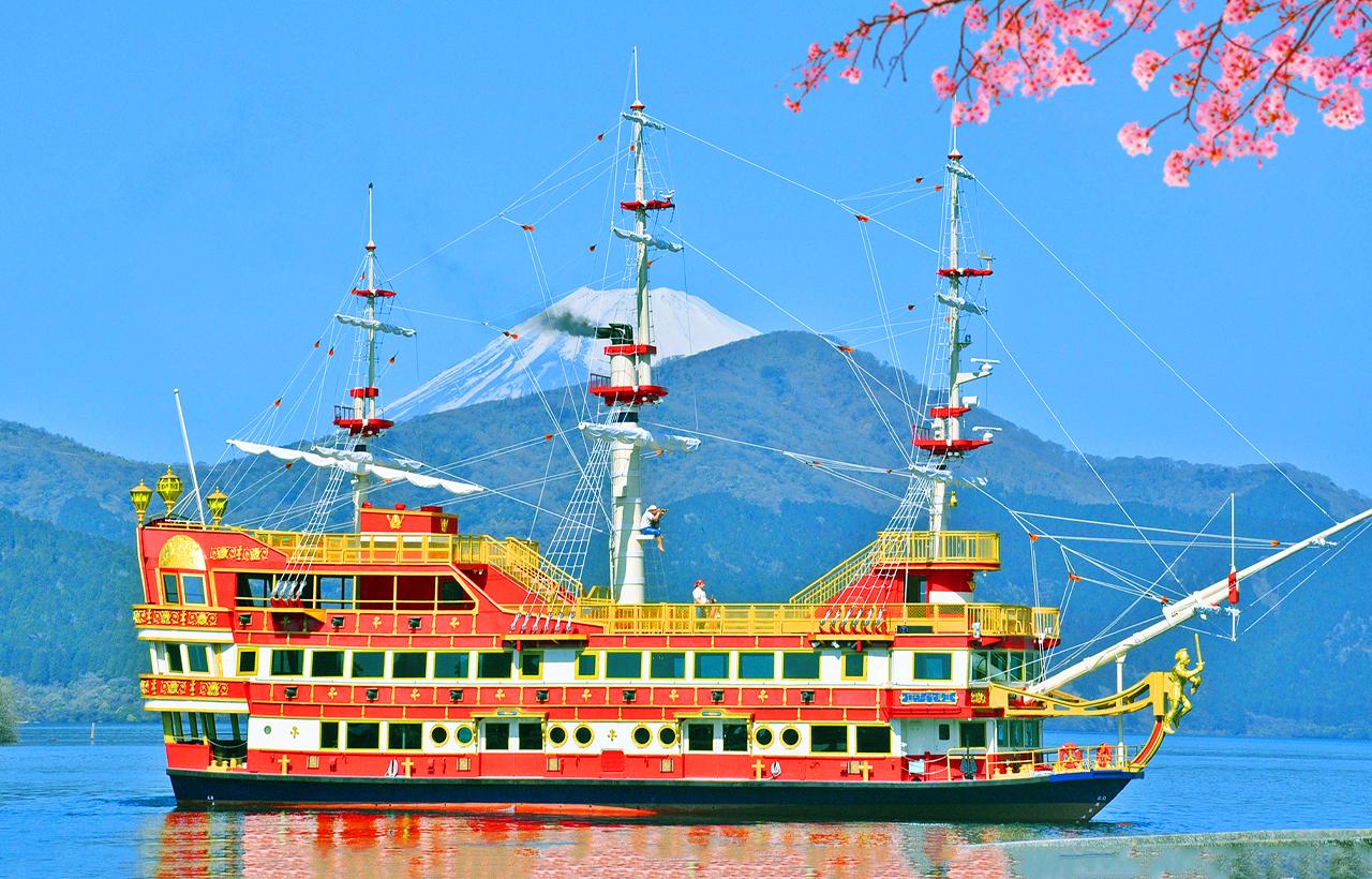 Mt. Fuji & Hakone Full-Day Tour with Ropeway & Lake Ashi Cruise