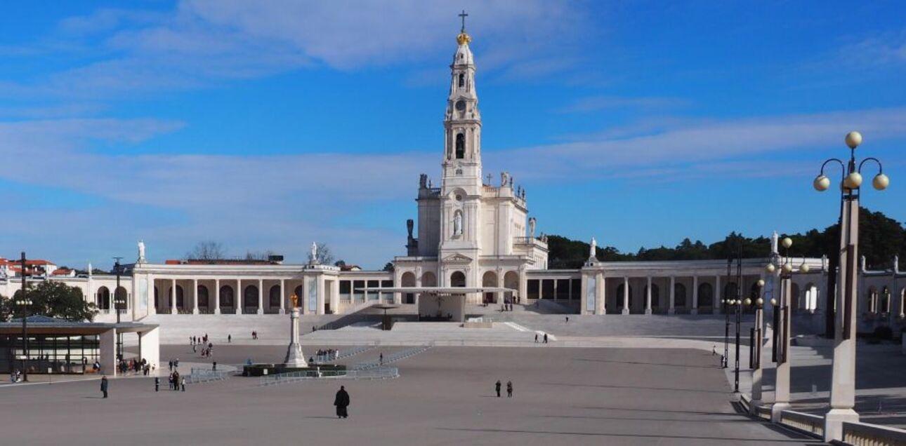 Fátima Sanctuary Half-Day Tour from Lisbon