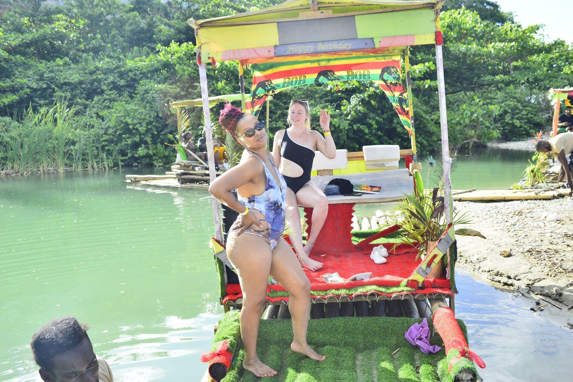 Bamboo River Rafting Experience in Ocho Rios