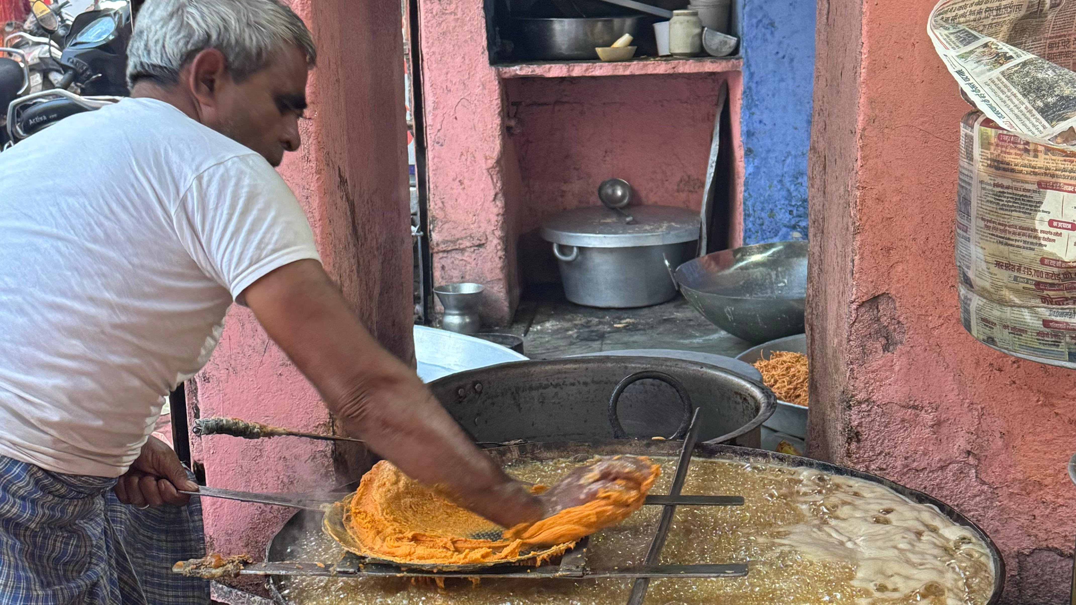 Jaipur Heritage Walk & Street Food Tasting