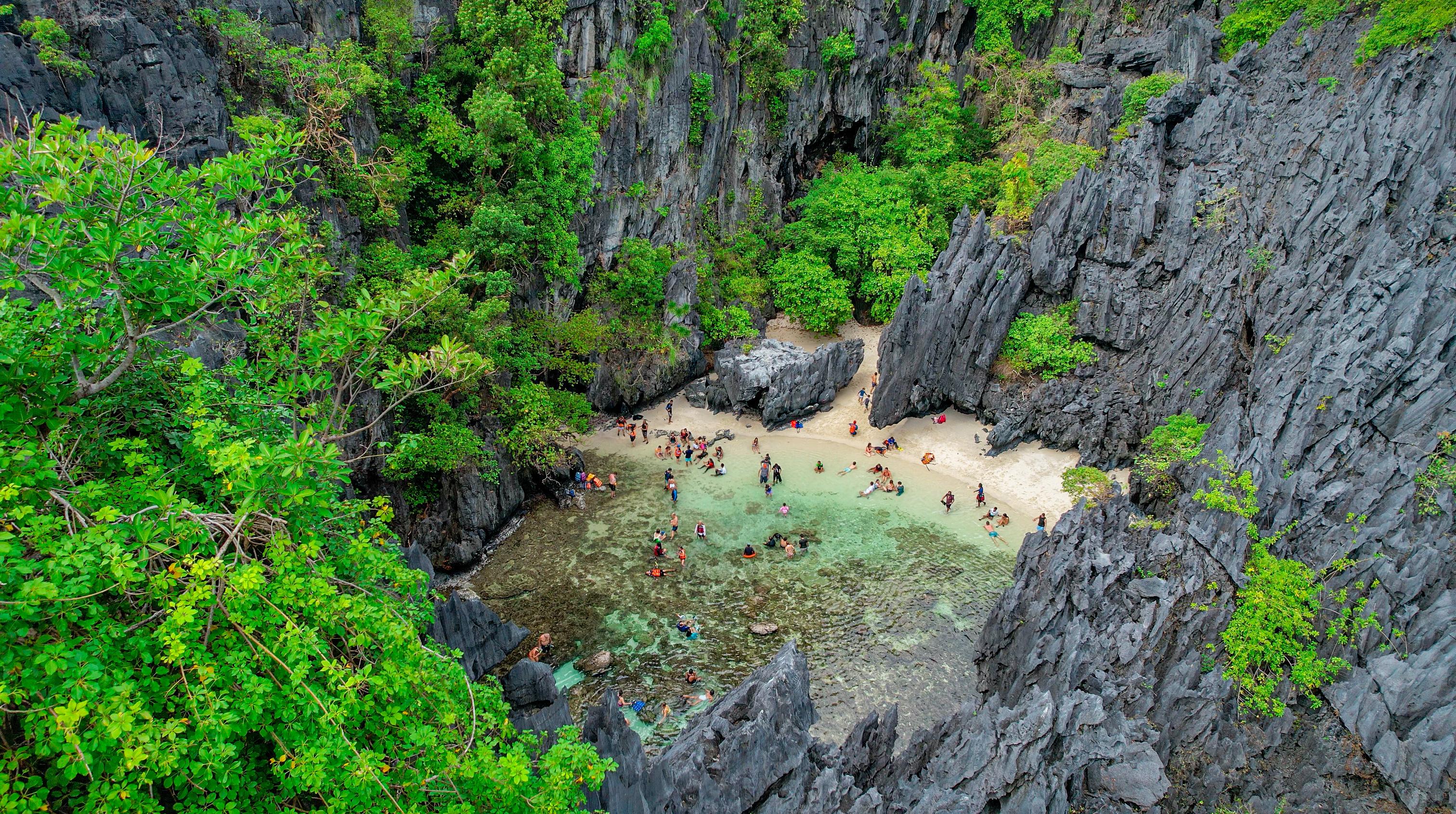 Private El Nido Island Hopping Tour C with Snorkeling