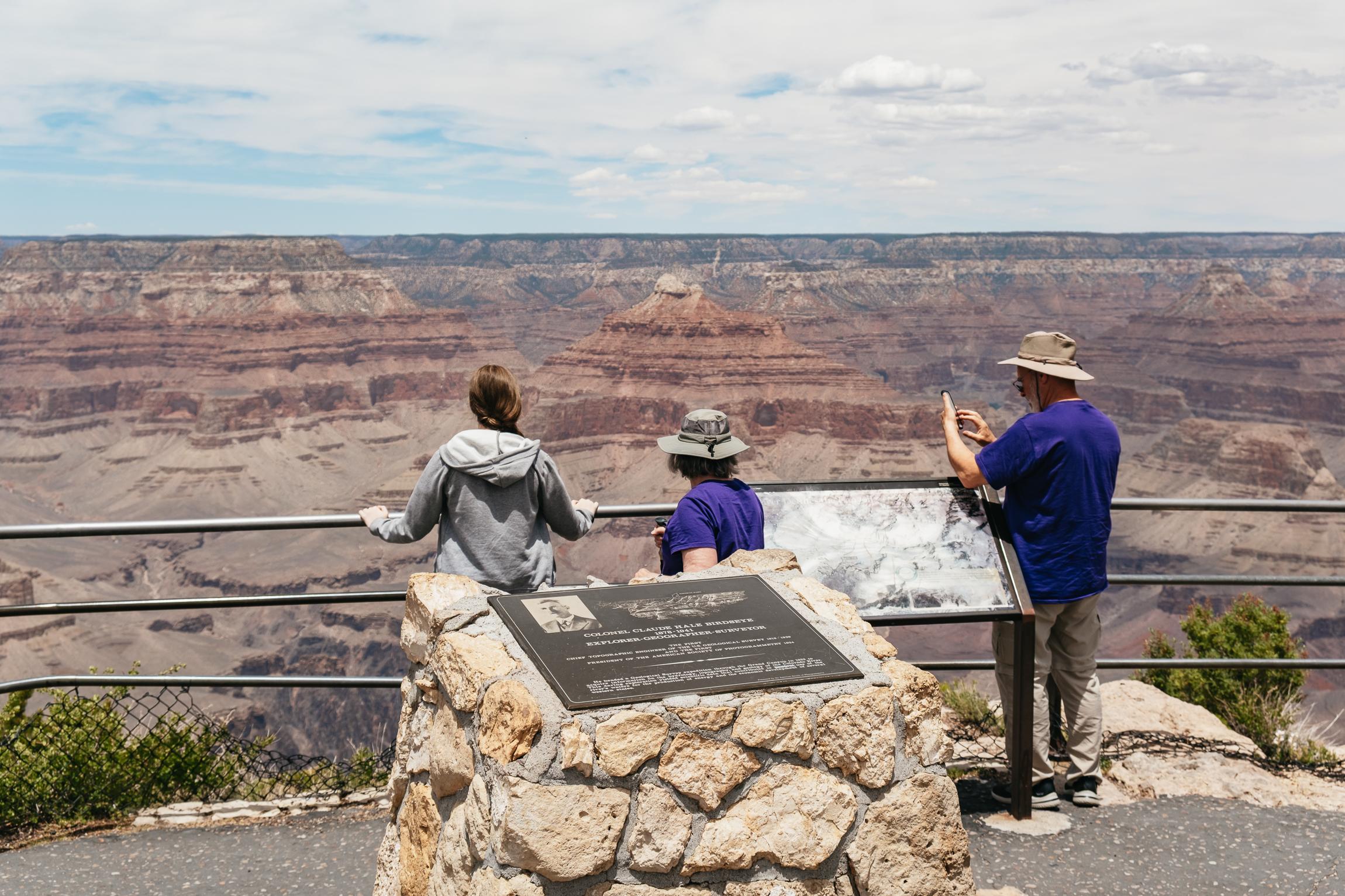 Grand Canyon South Rim Full-Day Tour from Las Vegas with Lunch