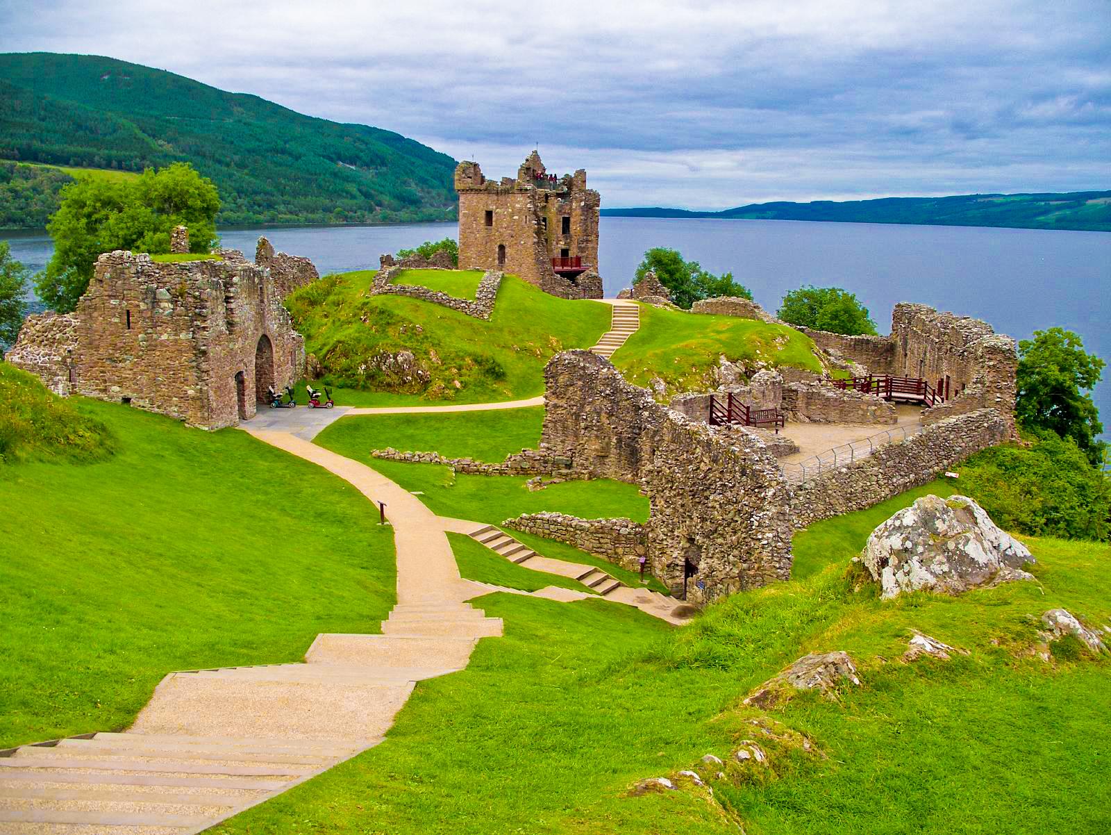 Private Scottish Highlands & Loch Ness Day Tour from Edinburgh