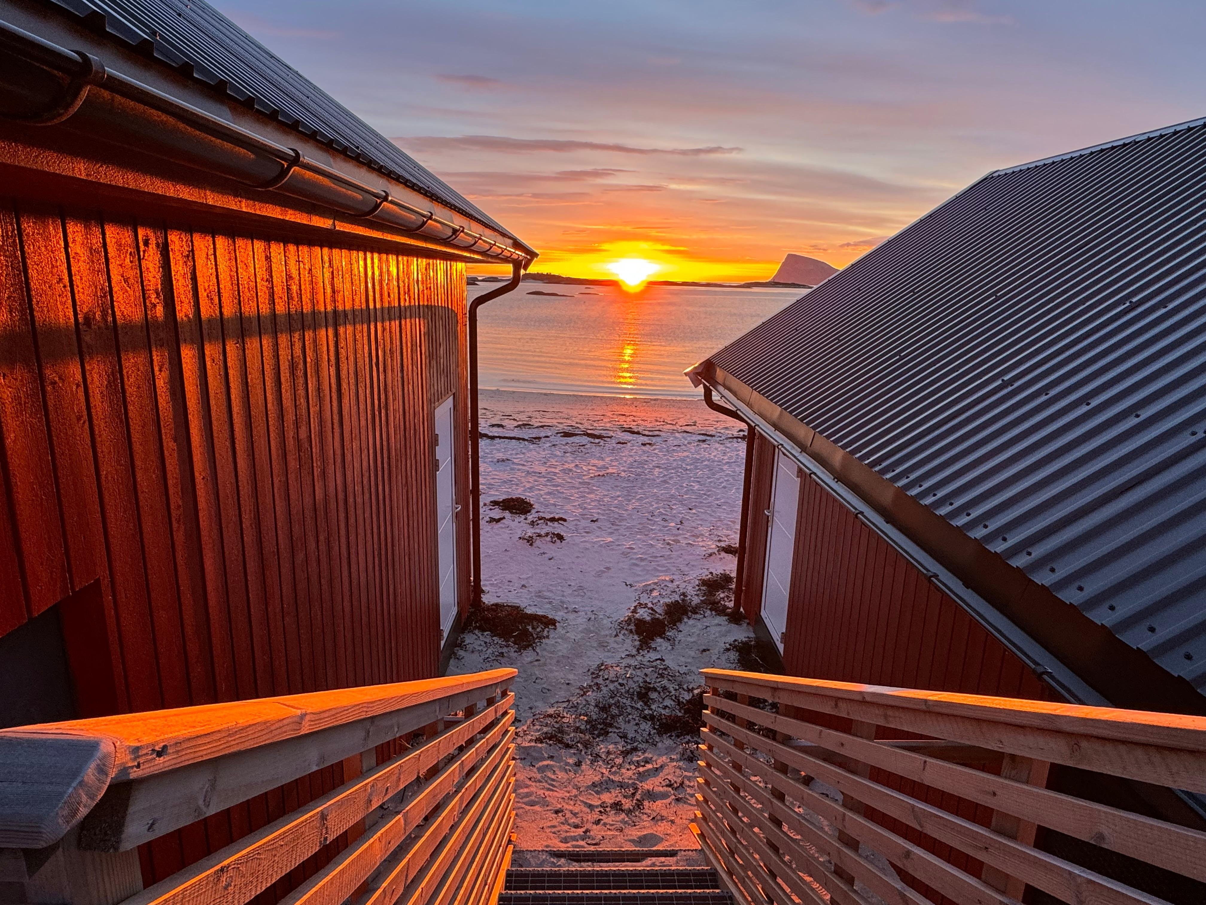 Tromso: Sommaroy Midnight Sun — Sommarøy island Norway tour photo 3