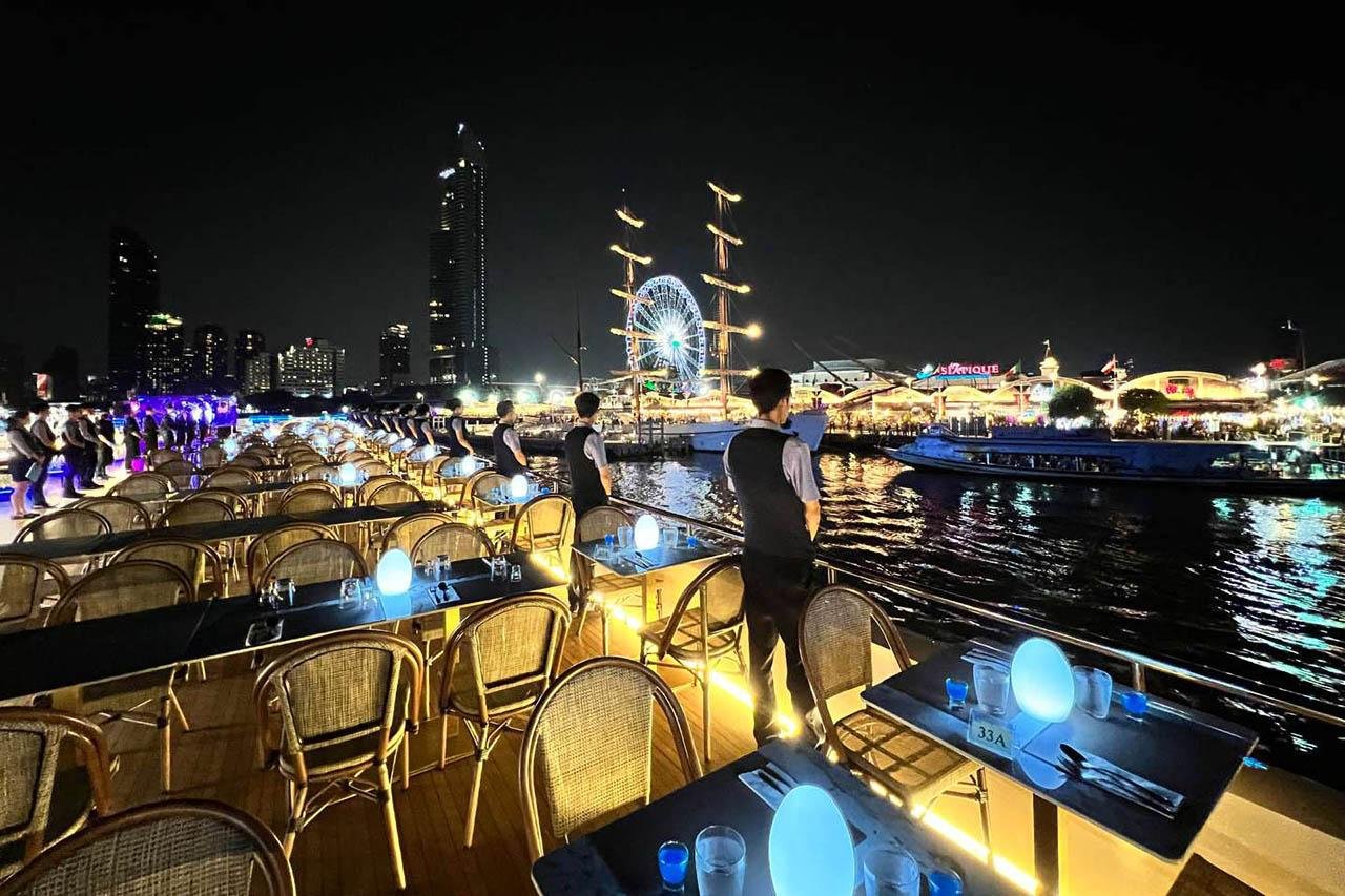 Bangkok: The Planet Sunset & Dinner River Cruise