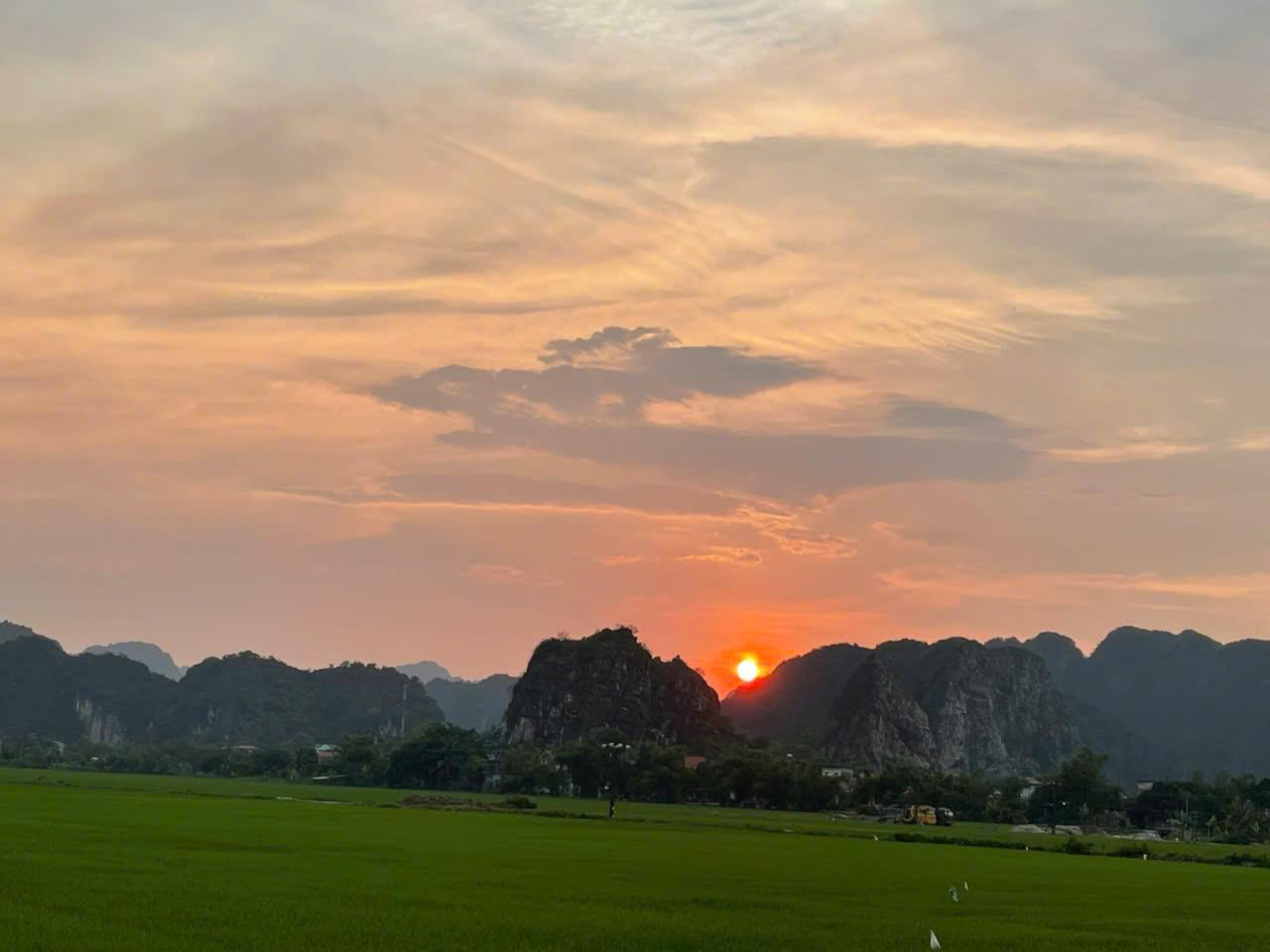 Ninh Binh Countryside Jeep Adventure: Sunrise, Morning & Sunset Options