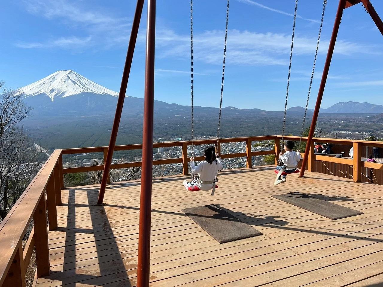 Mt. Fuji & Lake Kawaguchiko Full-Day Tour with Ropeway & Matcha