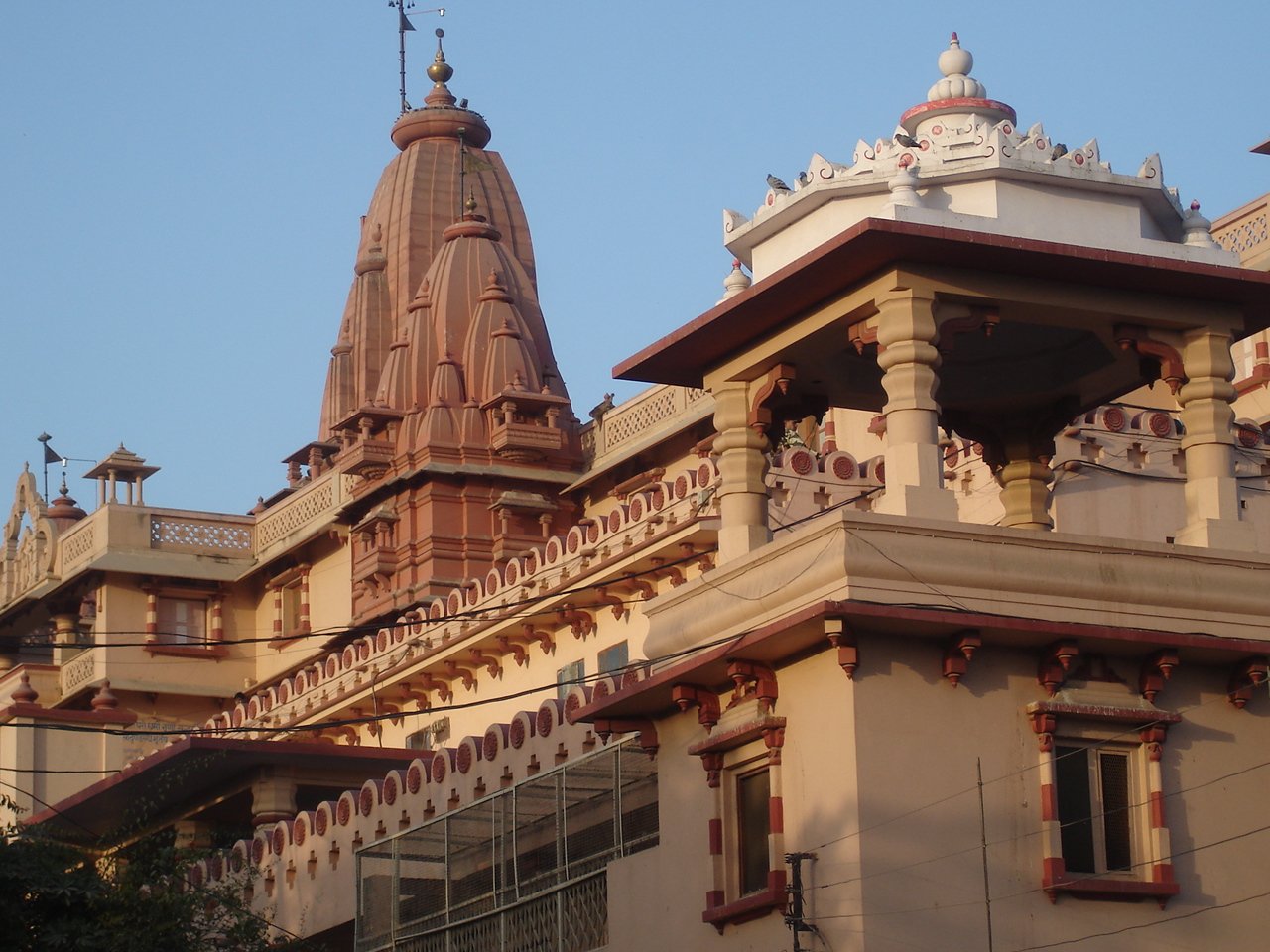 Taj Mahal, Mathura & Vrindavan Full-Day Cultural Expedition