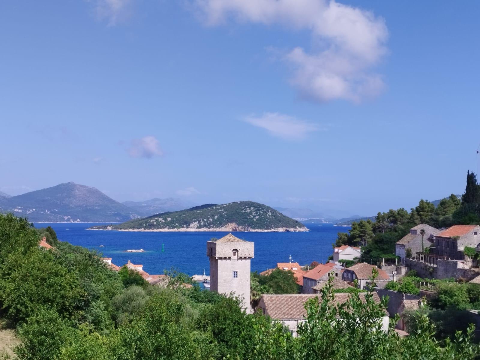 Full-Day Blue Cave & Elaphiti Islands Cruise from Dubrovnik