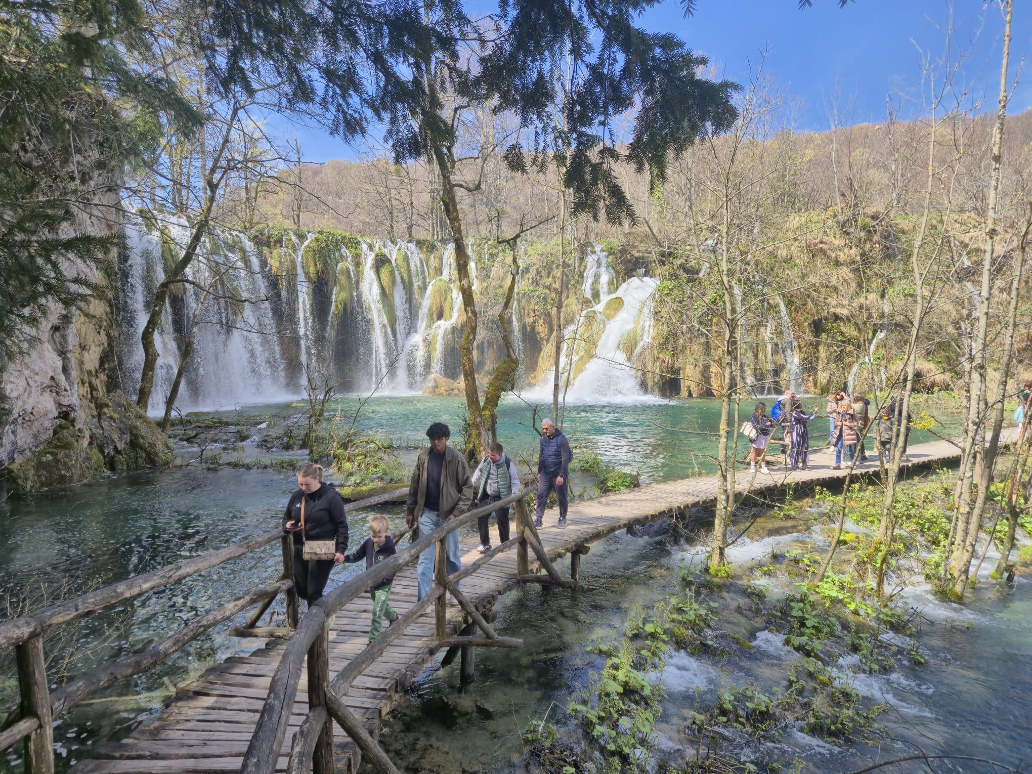 Split to Zagreb Transfer: Plitvice Lakes Guided Day Trip