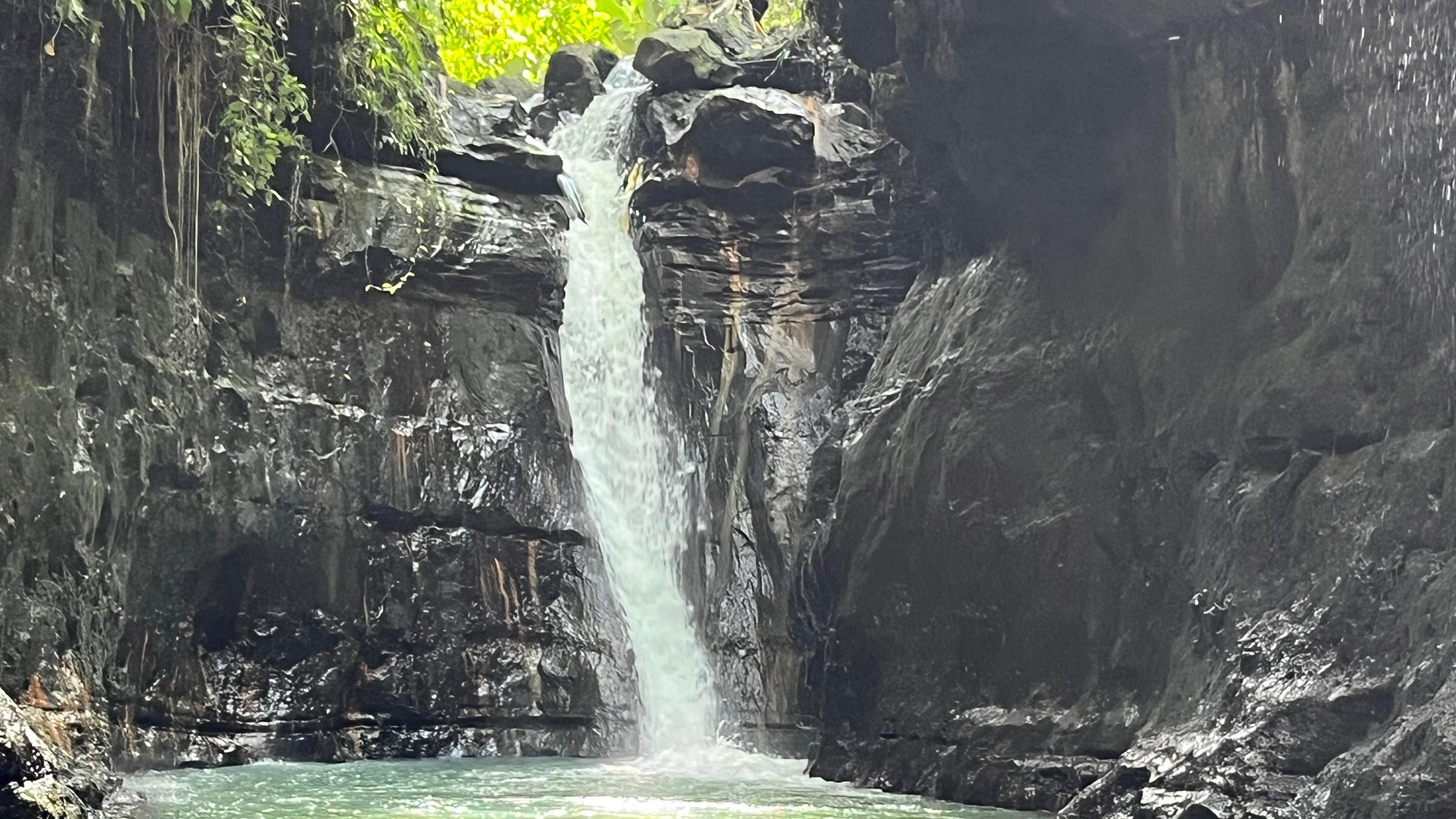 Pagsanjan Falls & Hidden Valley Hot Springs Day Tour from Manila