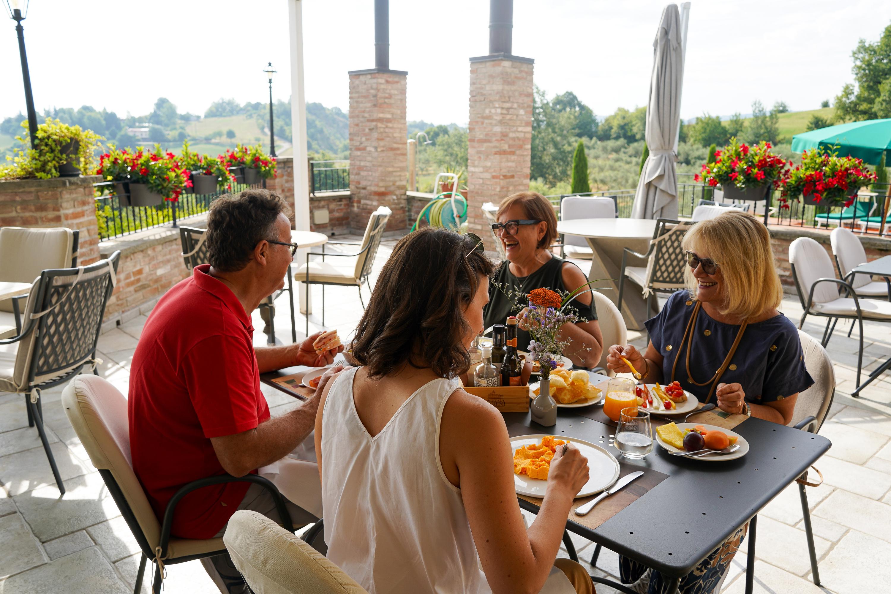 Bologna Food Valley Tour: Brunch, Balsamic Vinegar & Wine