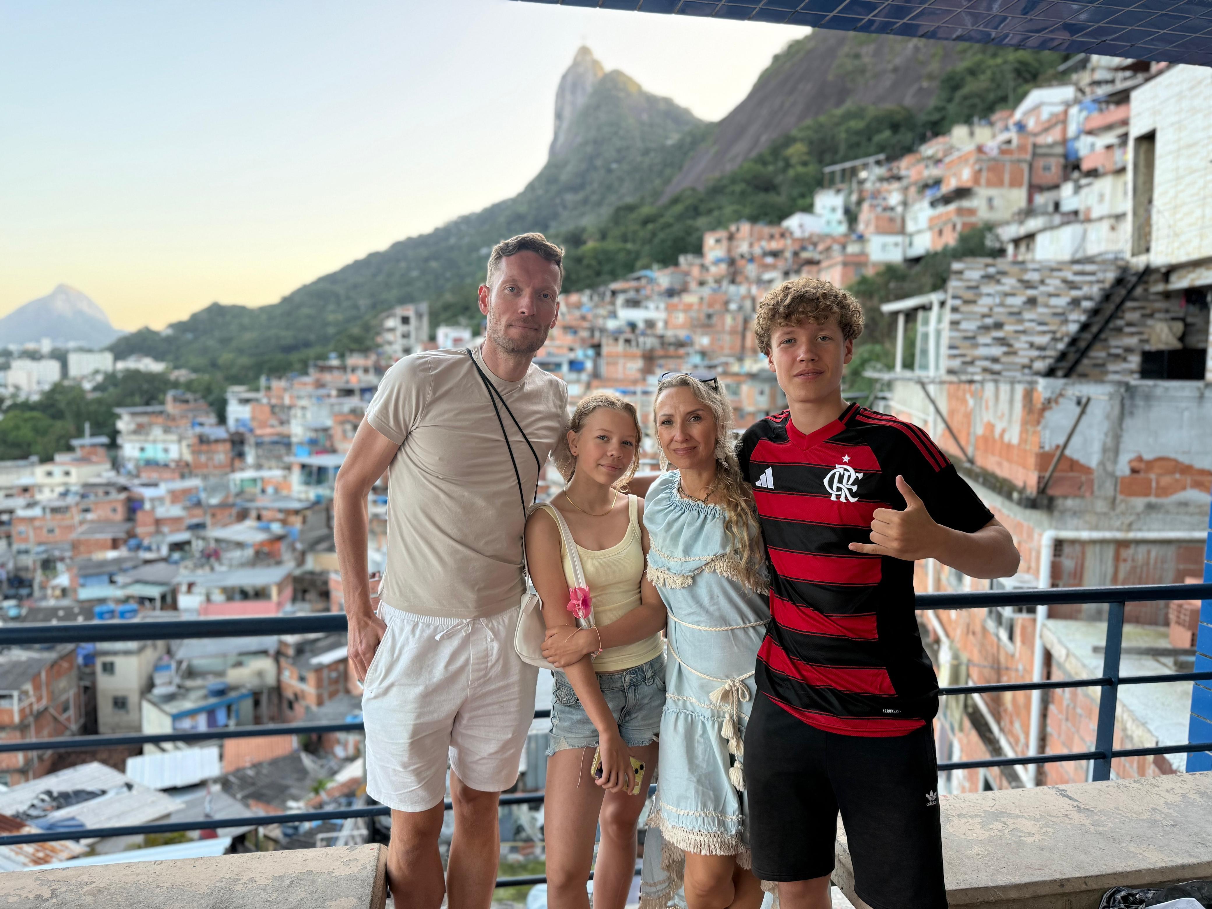 Rio de Janeiro: Santa Marta Favela Guided Walking Tour