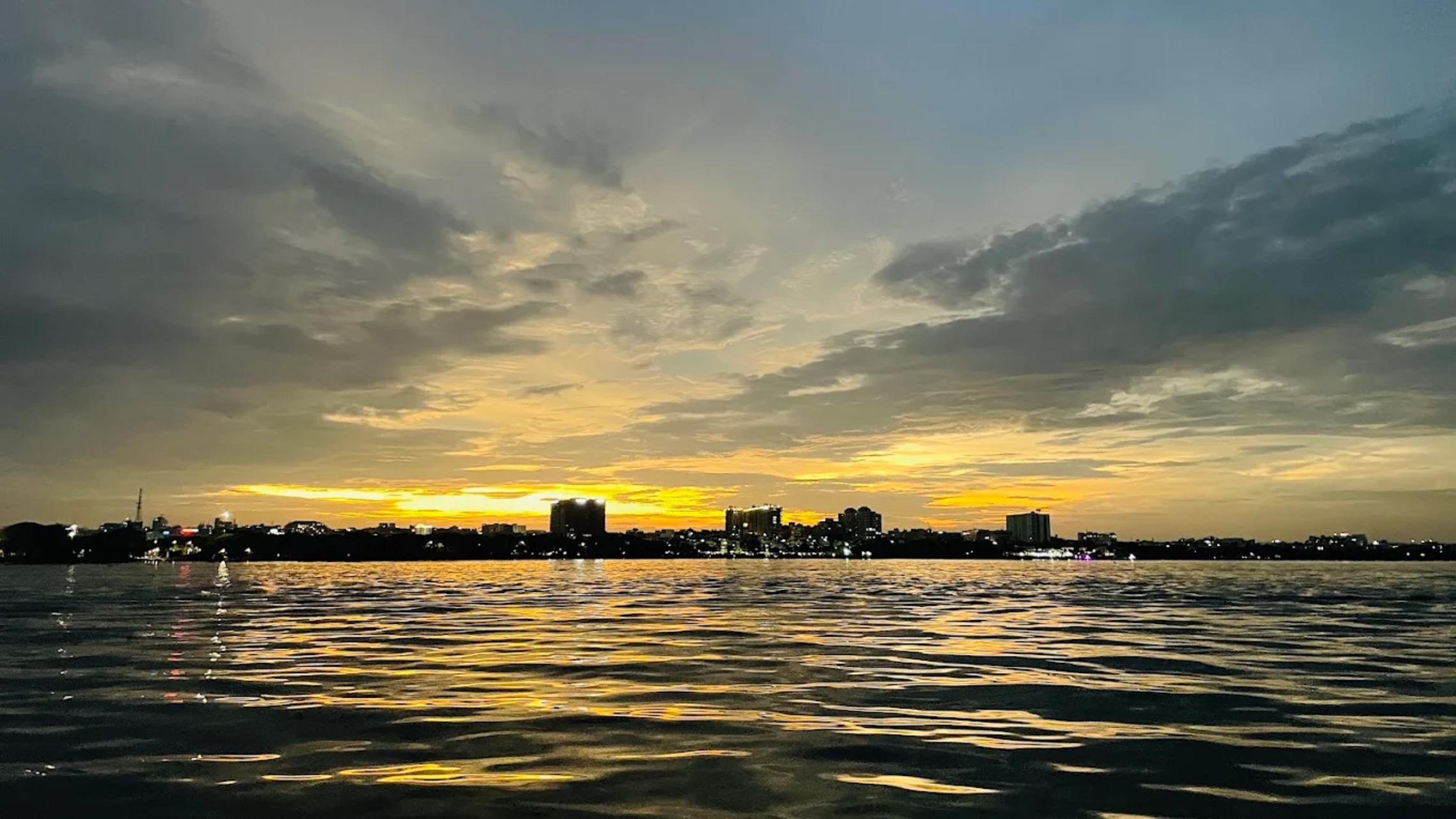 Hyderabad: Evening Guided Tour with Ferry Ride - 2026 (Verified Reviews)