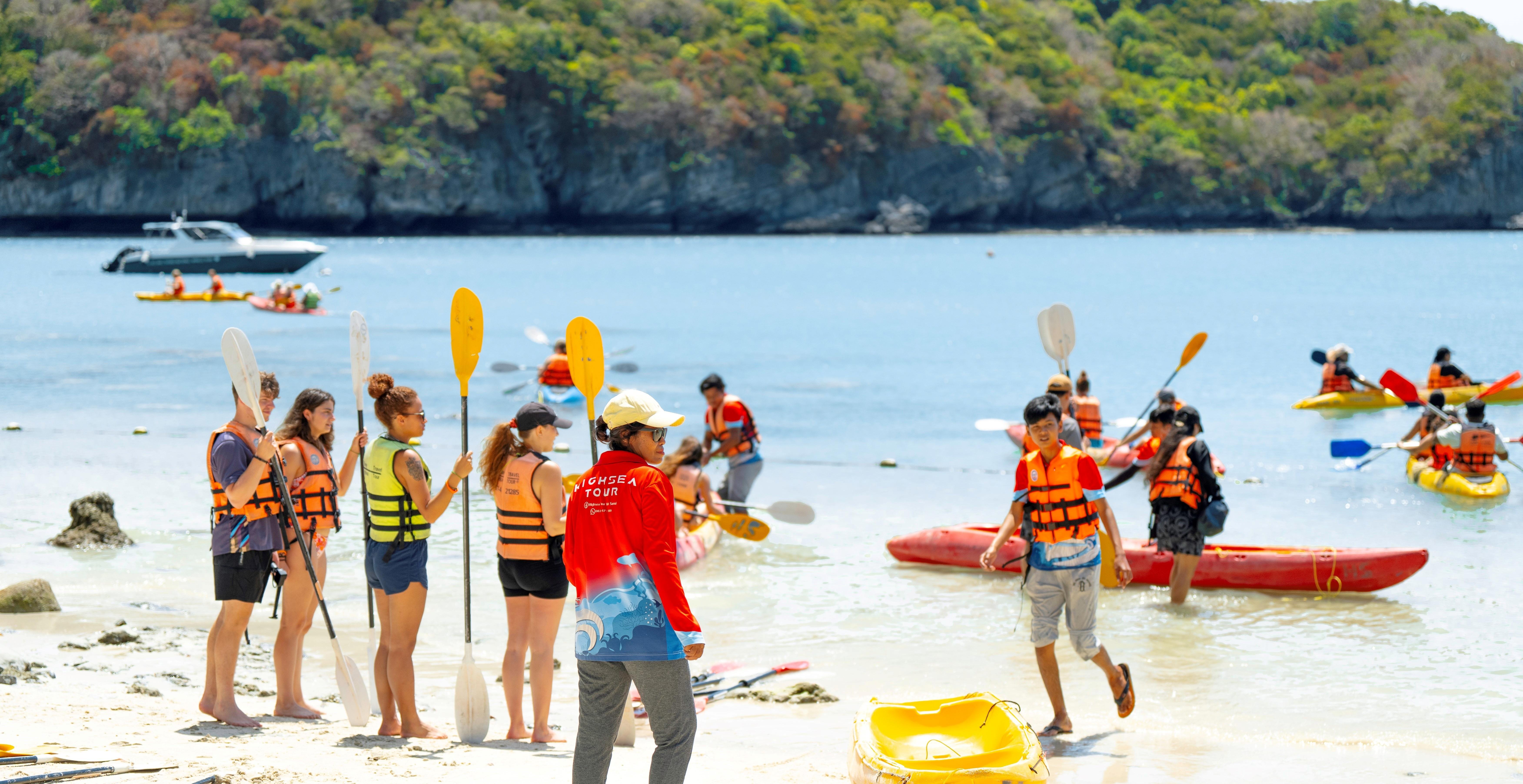 Mu Ko Ang Thong National Park Cruise & Optional Kayaking