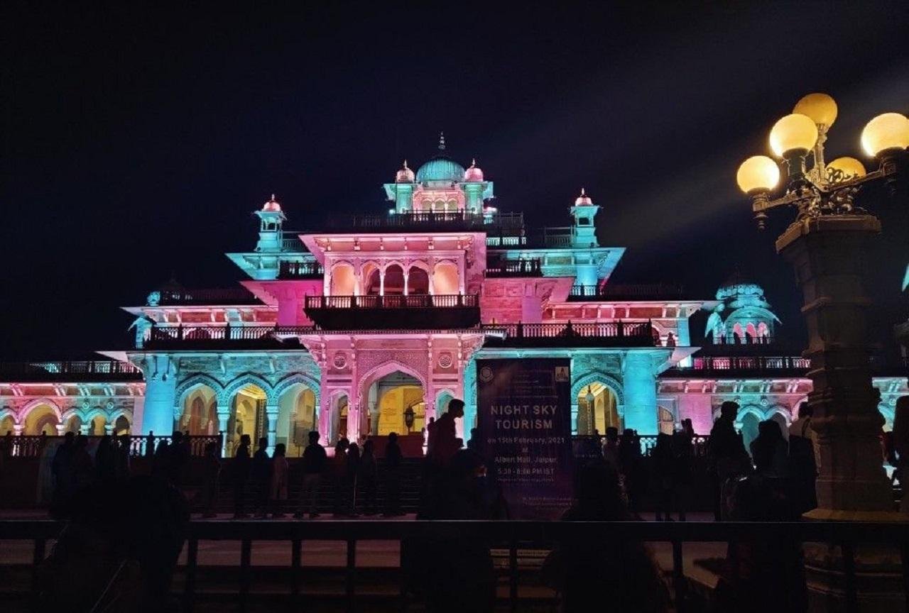 Jaipur After Dark: Private Open-Air Jeep Safari