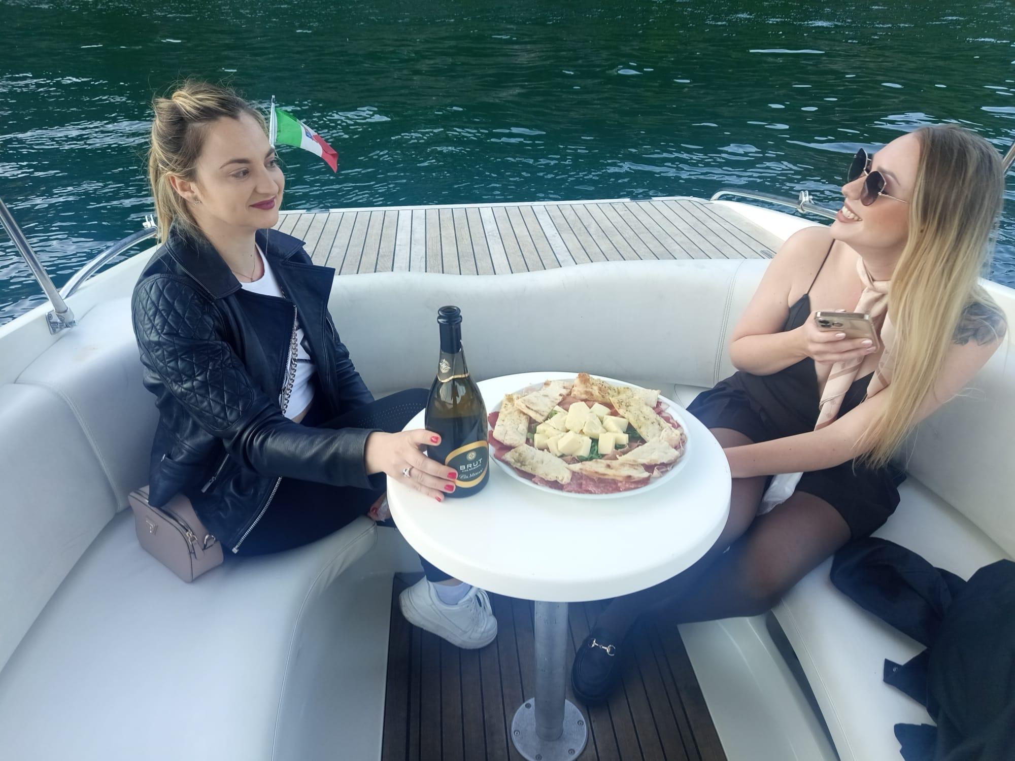 aperitivo tour in Milan — photo 2
