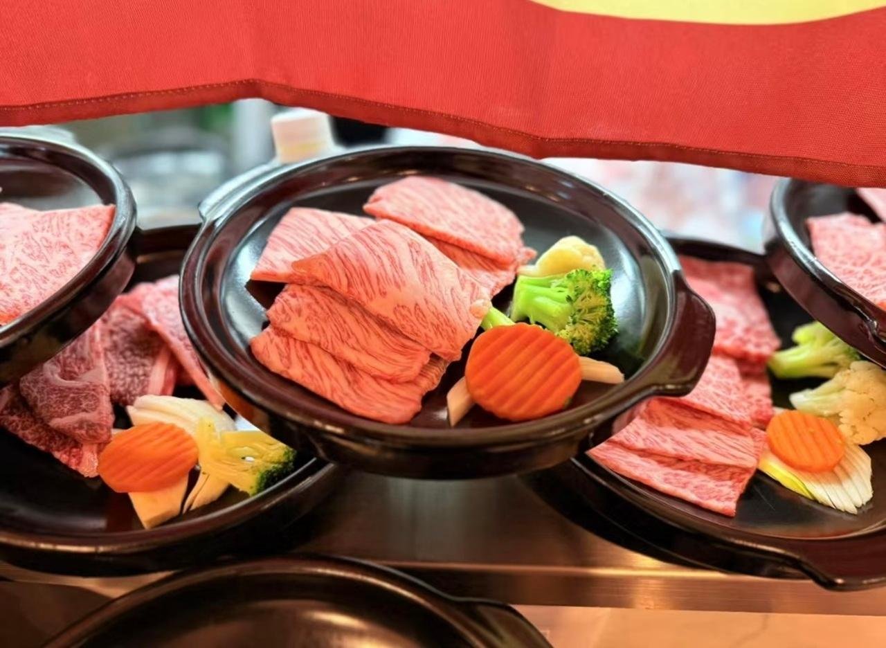 Mt. Fuji Seasonal Discovery: Fruit Picking & Scenic Train Day Tour