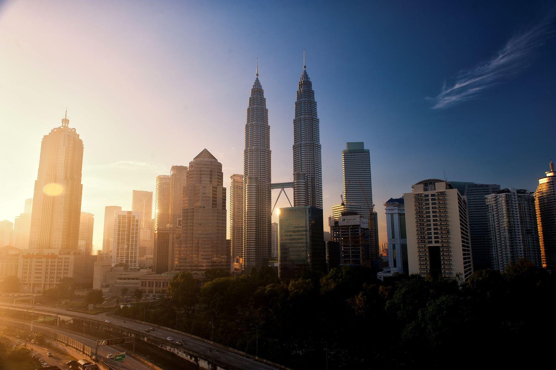 Kuala Lumpur Highlights & Batu Caves Expedition