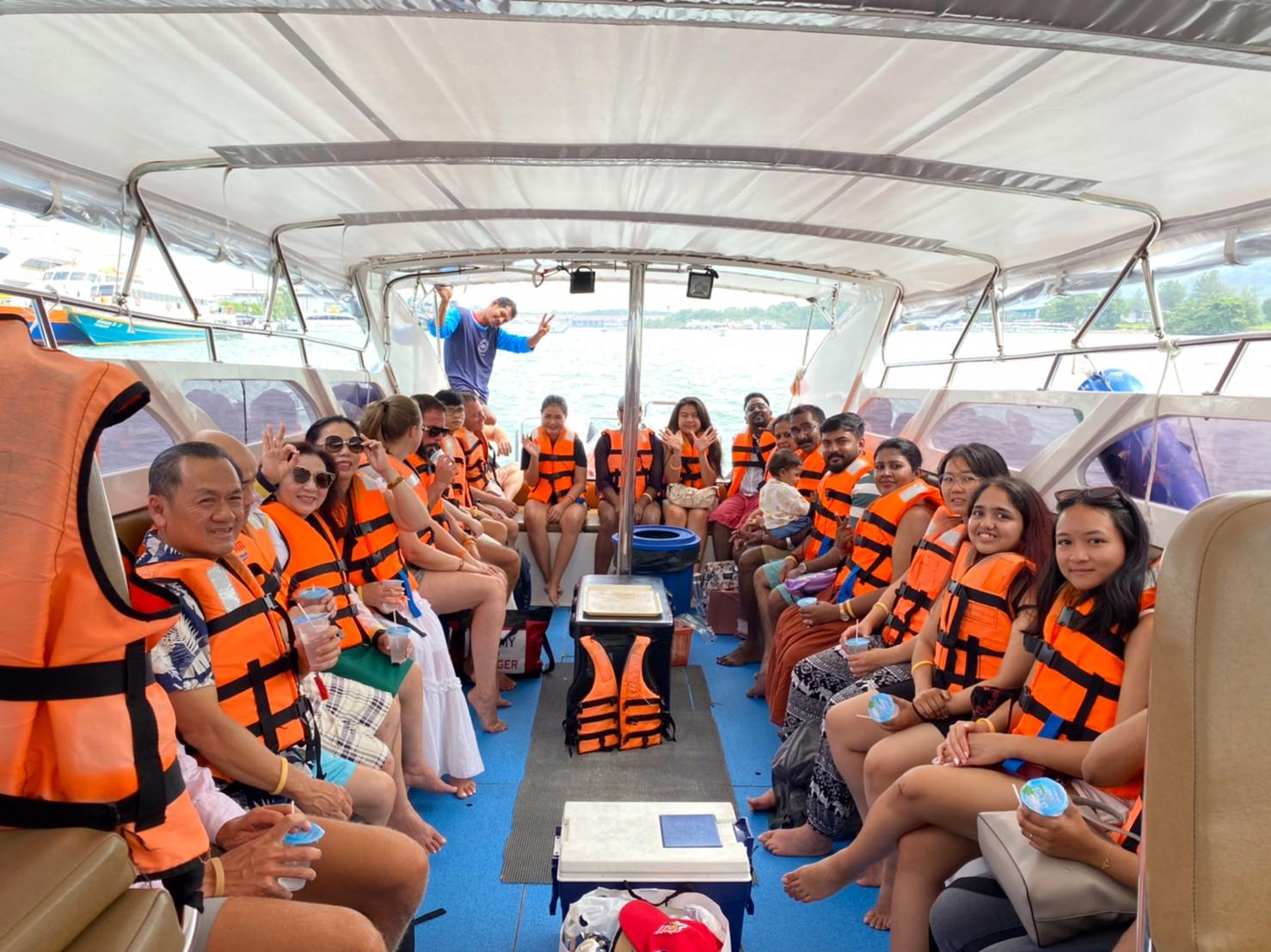 Phuket Phi Phi, Maya, and Khai Island Luxury Speedboat Tour