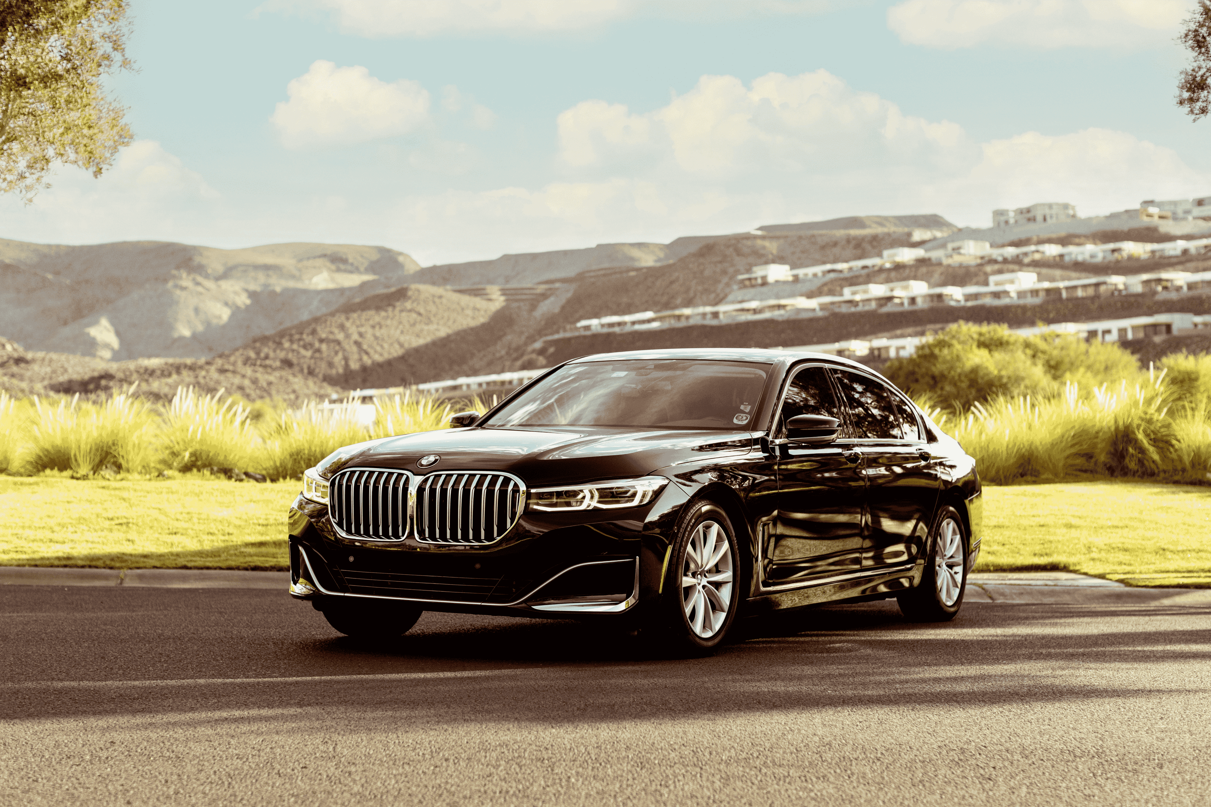 Private Dubai Airport Transfer with Personal Meet & Greet