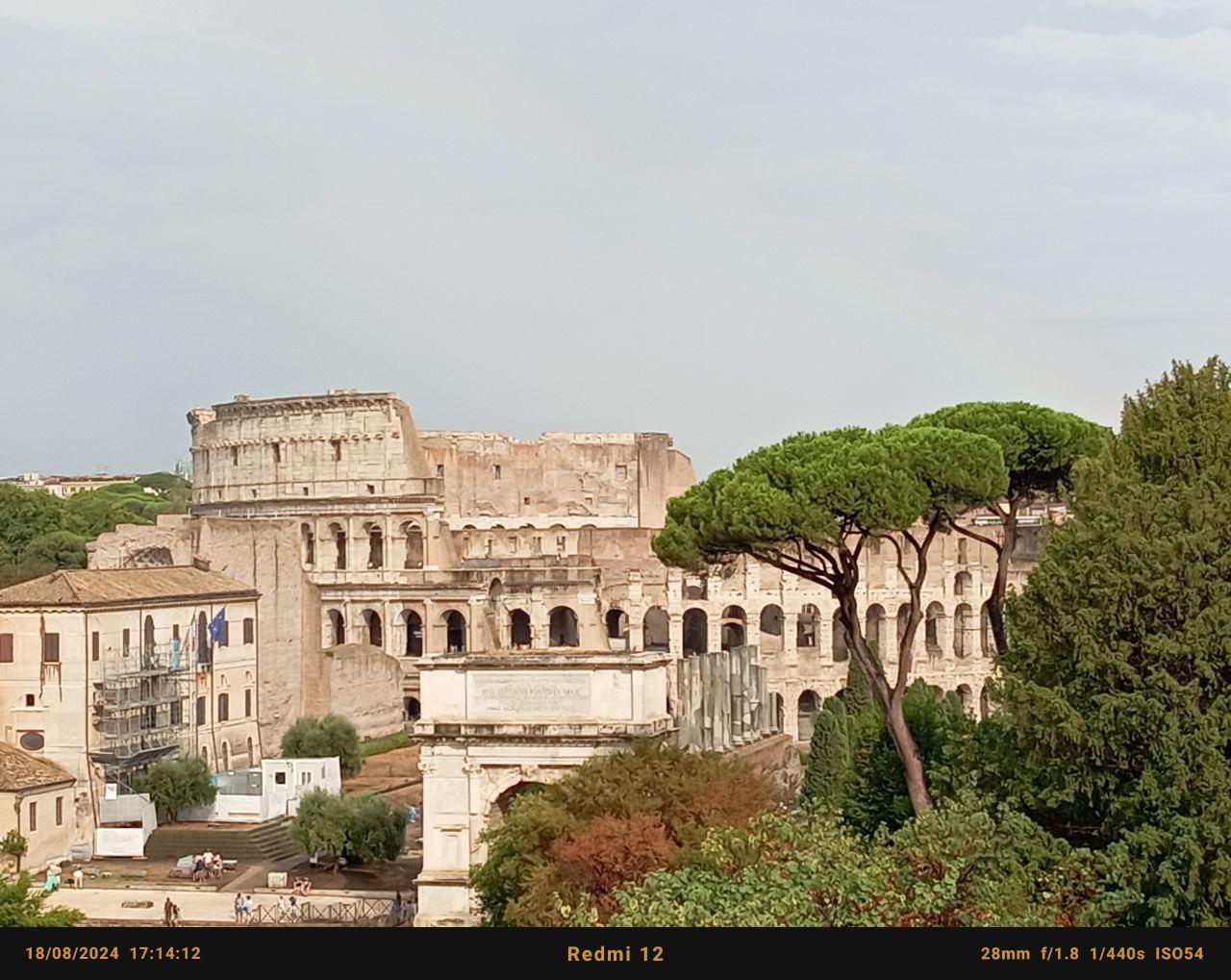 Colosseum underground and arena floor guided tour — image 14